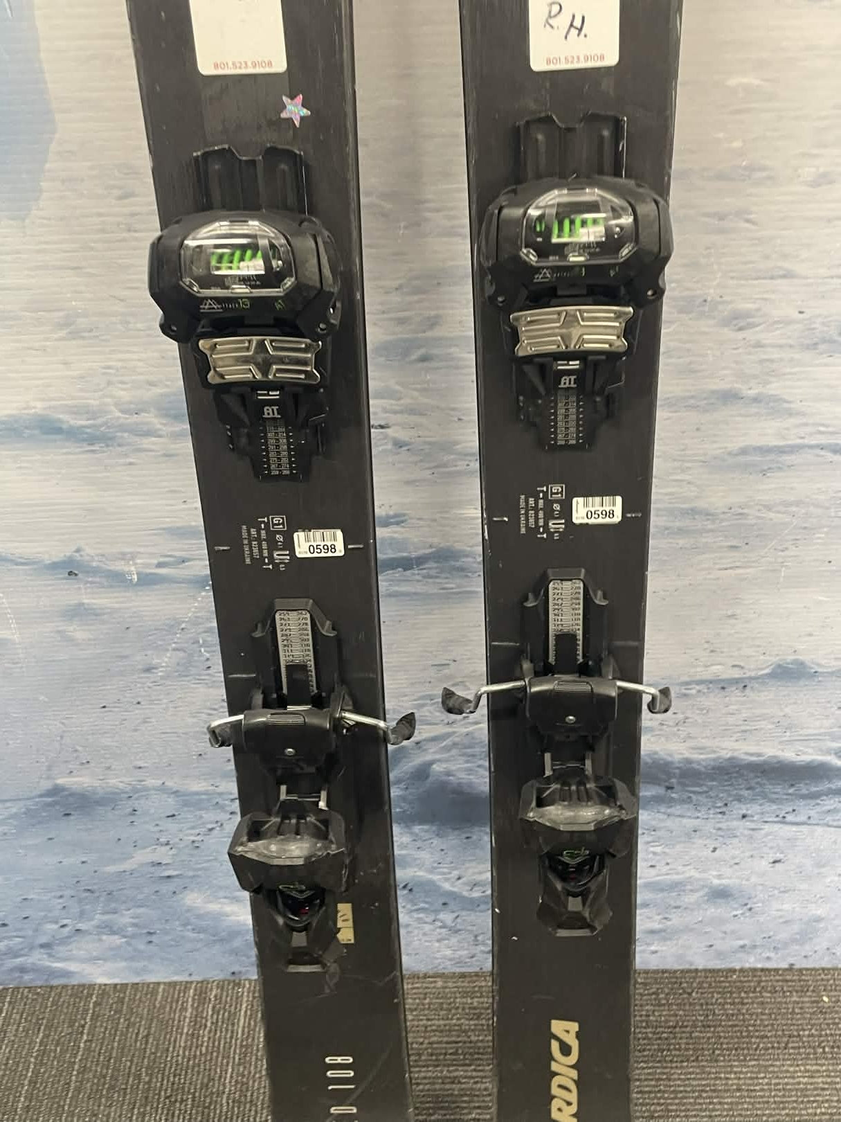 Used Nordica Unleashed 108 174cm Skis w/ TYROLIA Attack 13 Demo Binding - Used (2023)