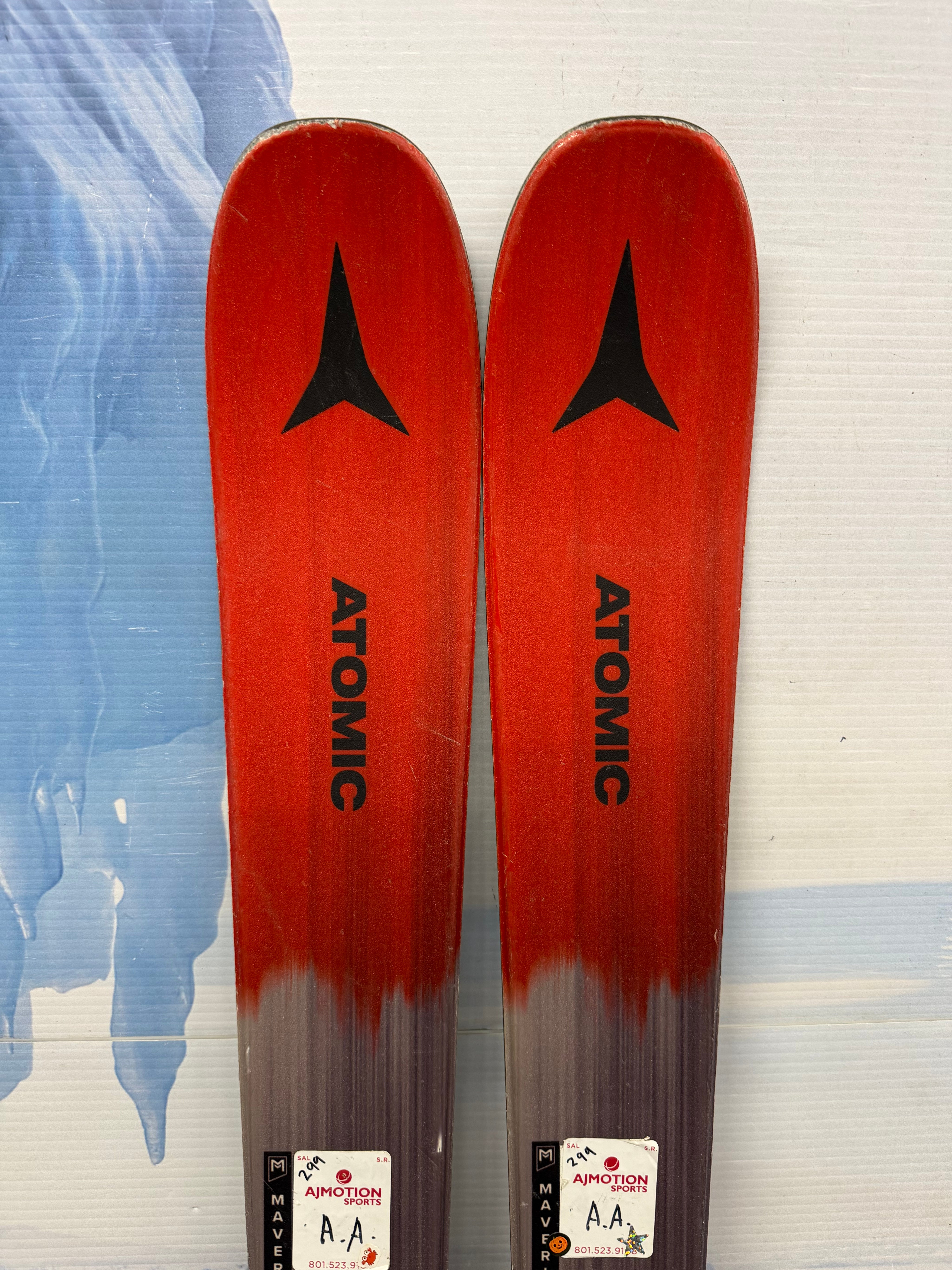 Used Atomic Maverick 83 R 165cm Skis w/Atomic M10 Bindings