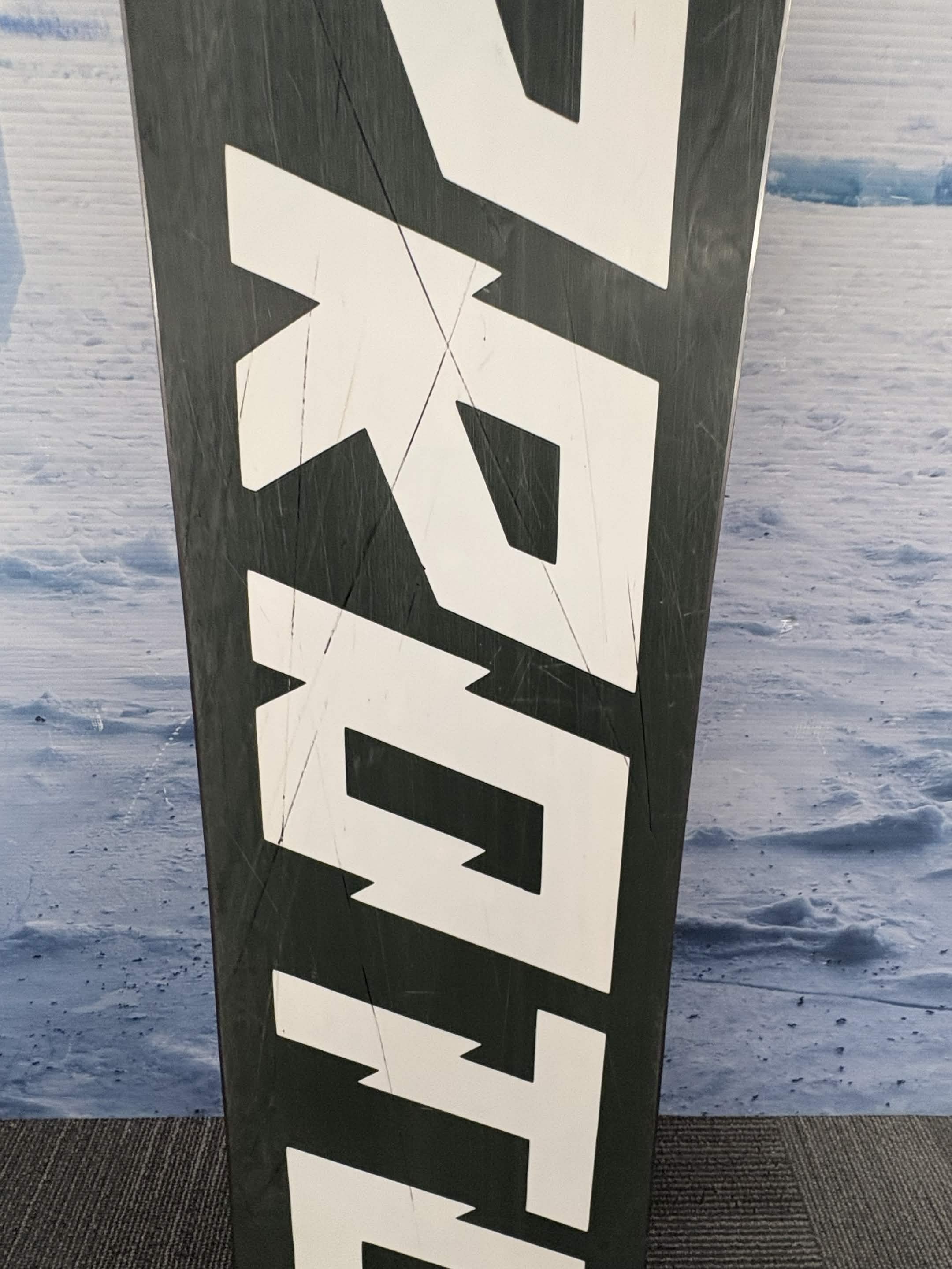 Never Summer Proto Type 2 154cm Snowboard - Used