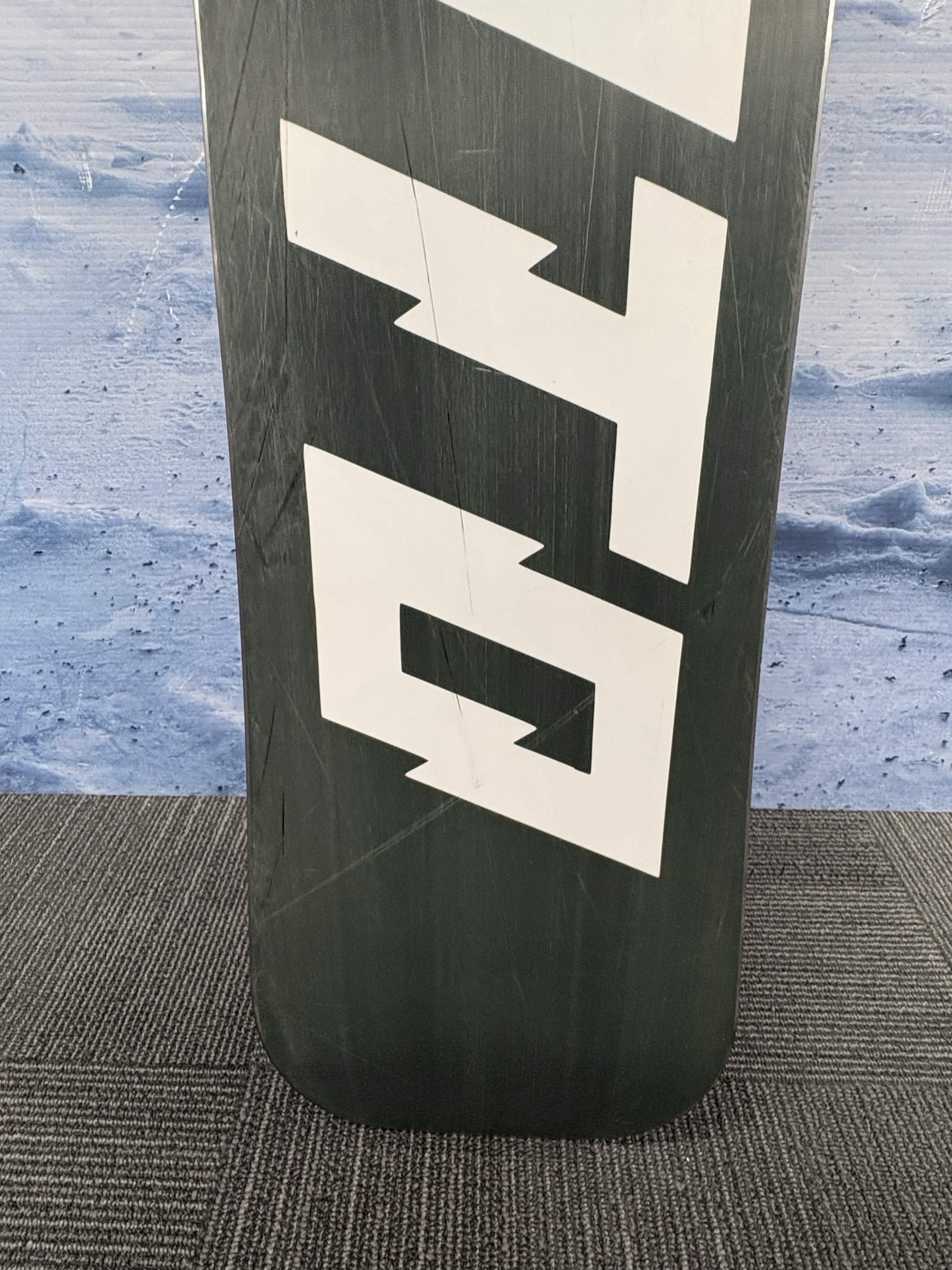 Never Summer Proto Type 2 154cm Snowboard - Used