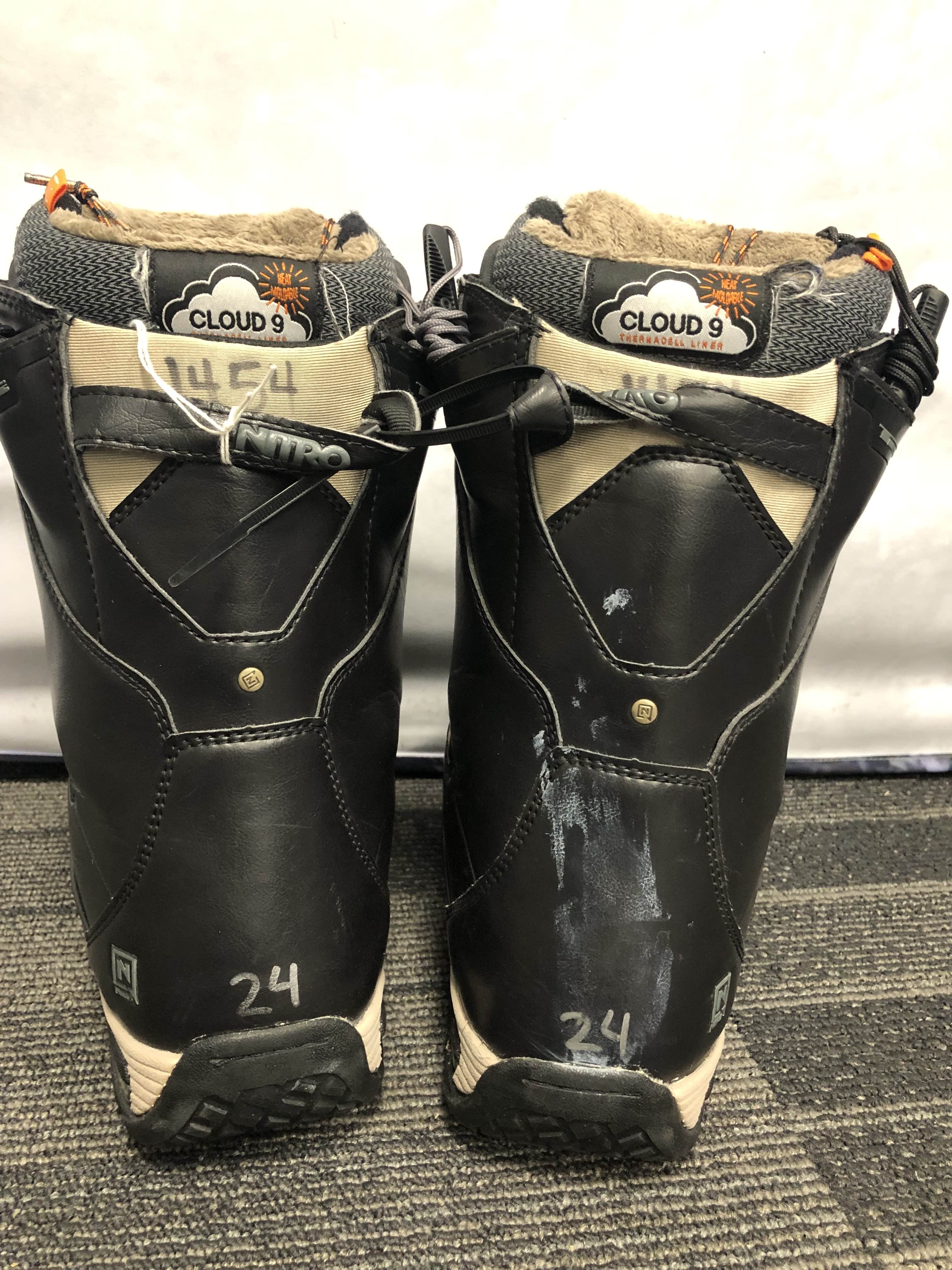 Used Nitro Womens Faint TLS Snowboard boot- 24.0MP
