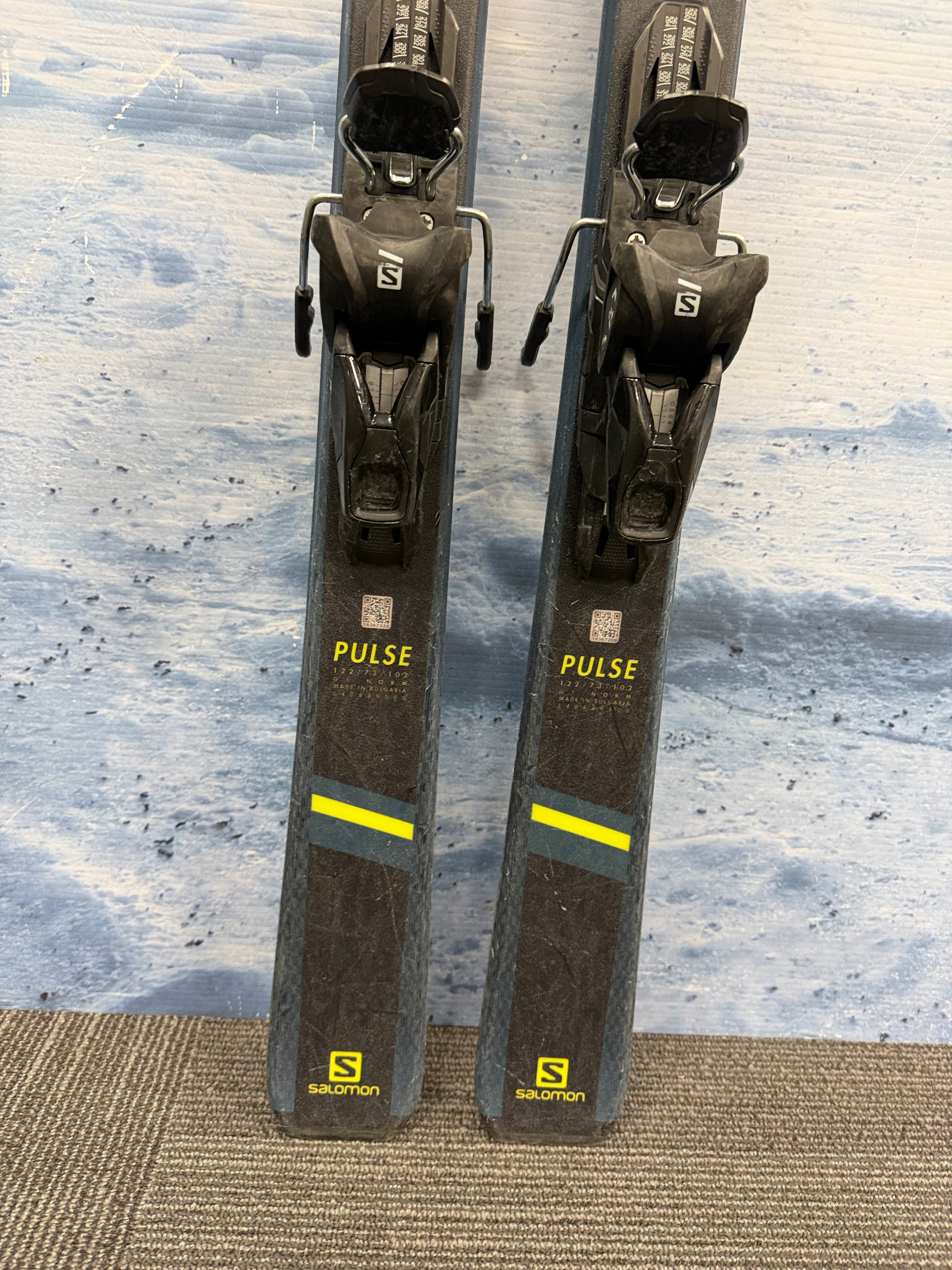 Used Salomon Pulse 165cm Skis w/Salomon L10 Bindings