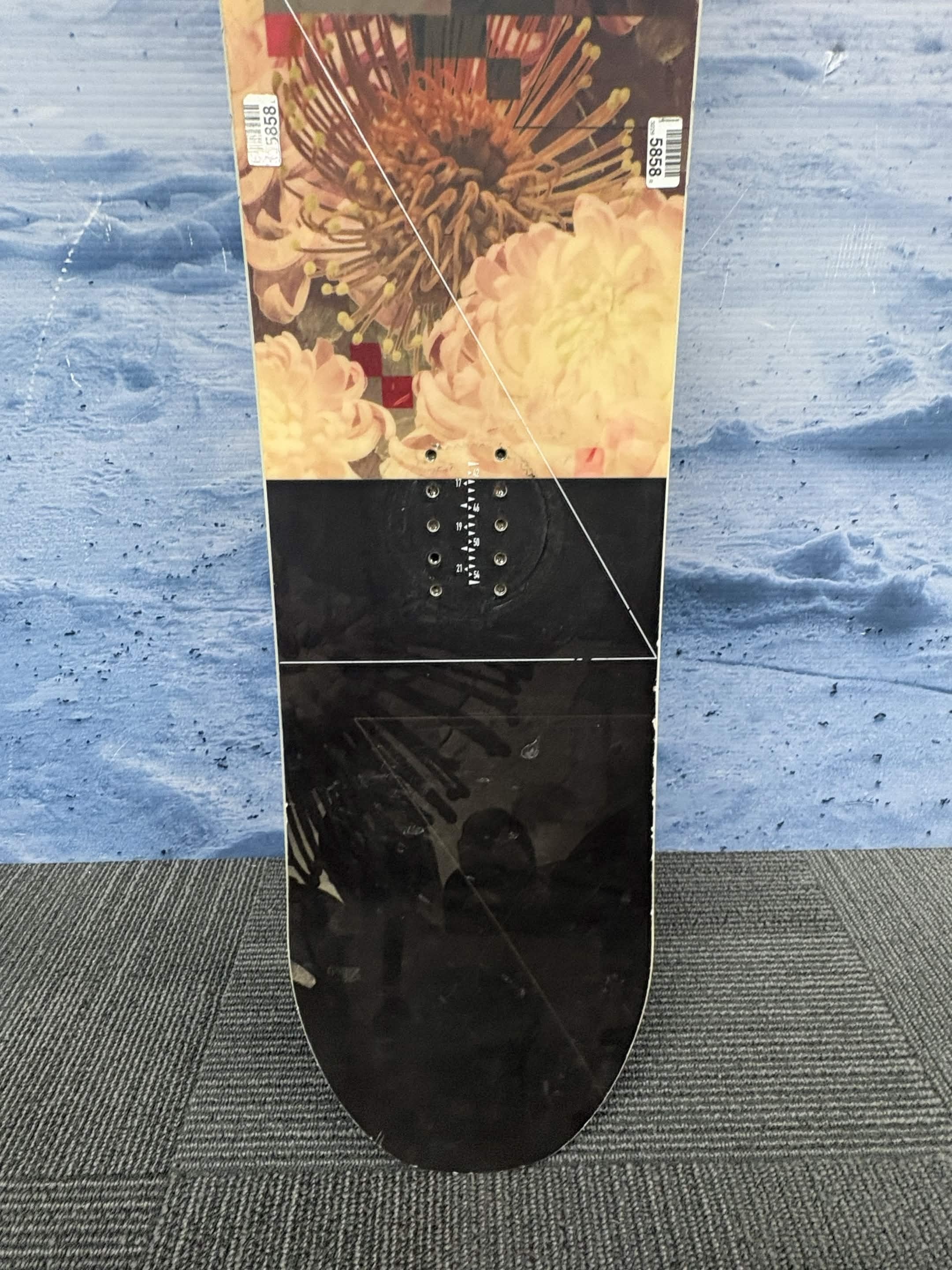Nitro Arial 146cm Snowboard - Used