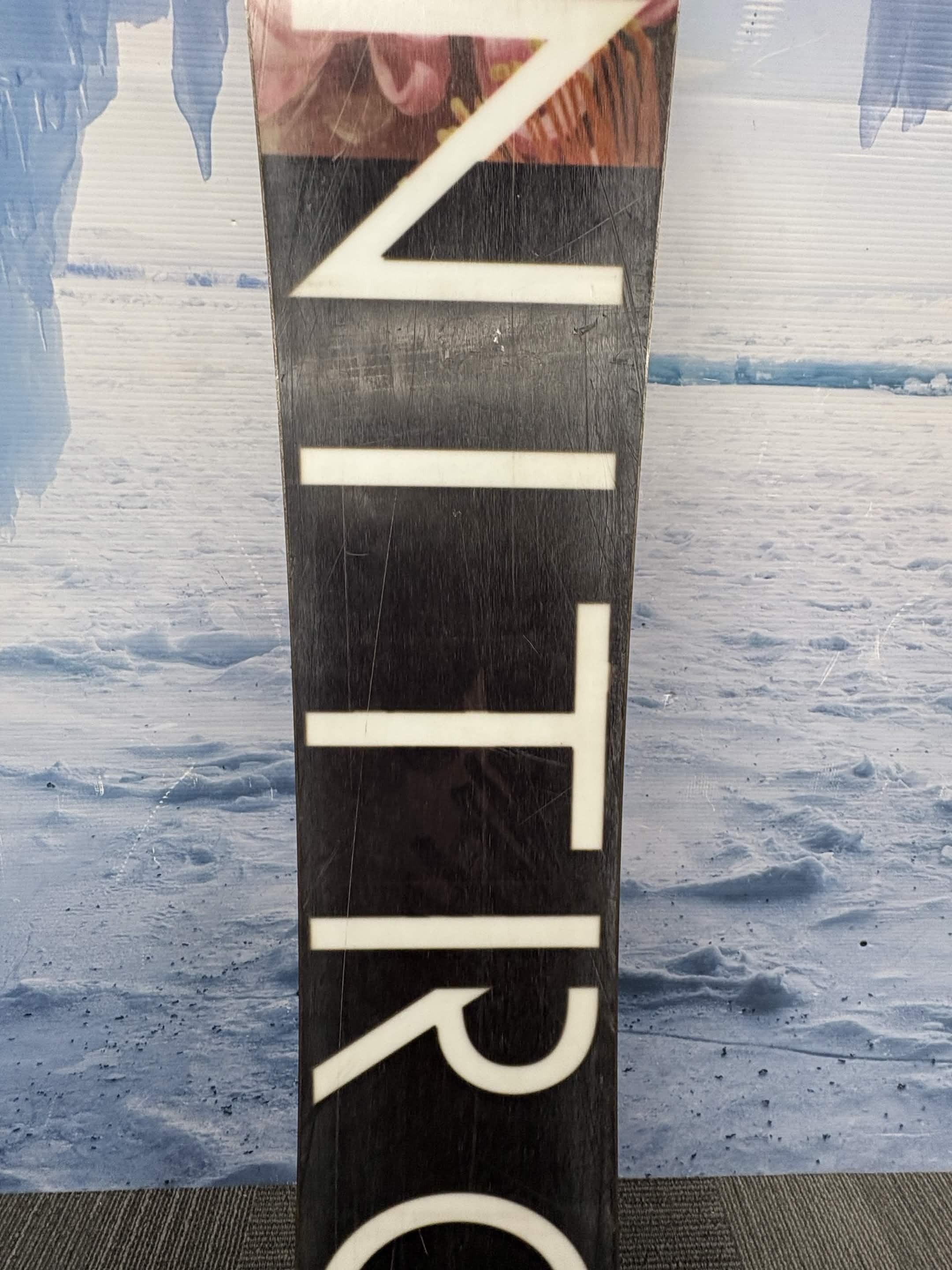 Nitro Arial 146cm Snowboard - Used