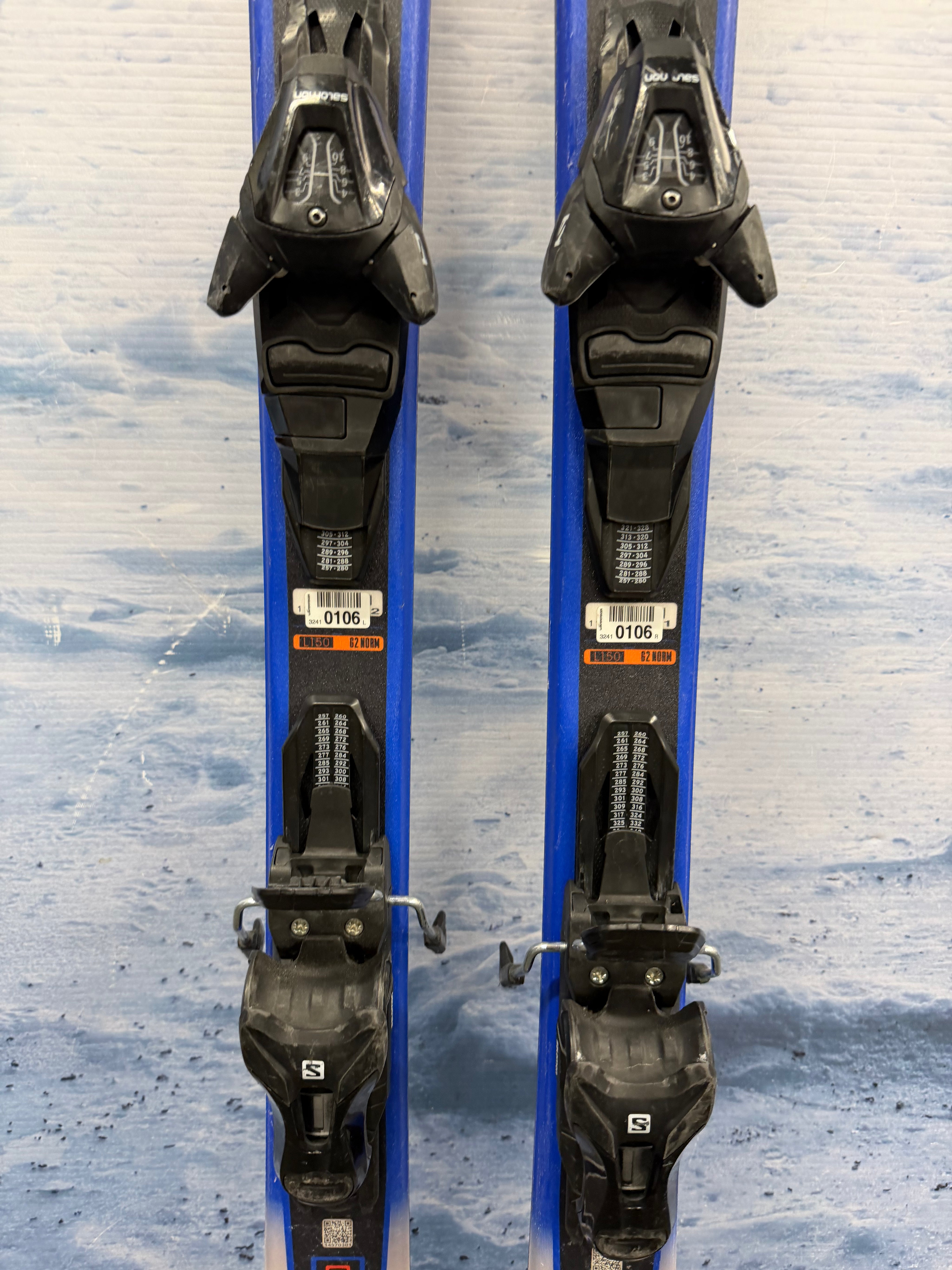 Used Salomon XDR Focus 150cm Skis w/Salomon Lithium 10