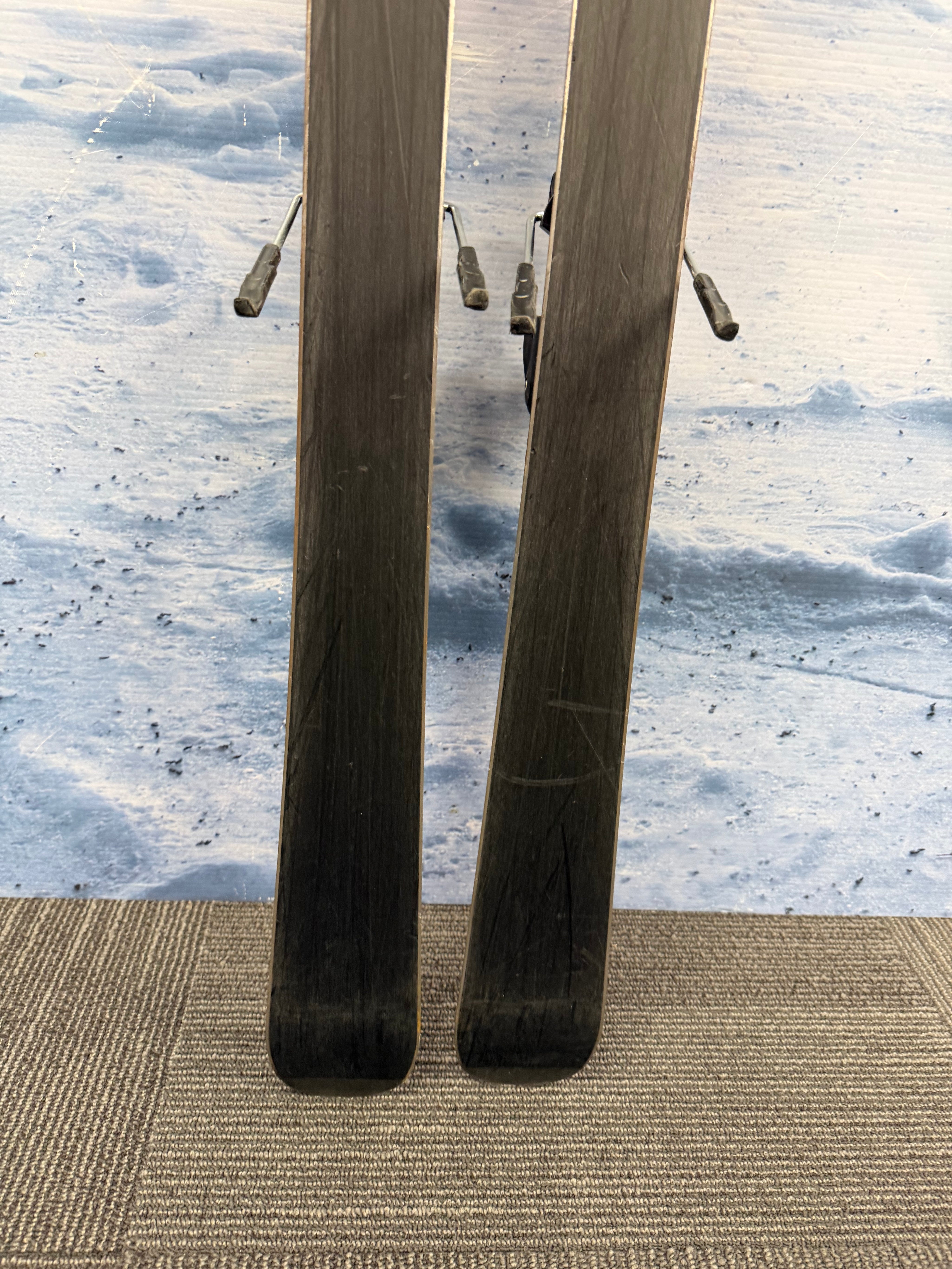 Used Head Shape RX 156cm Skis w/Tyrolia SP10 Bindings