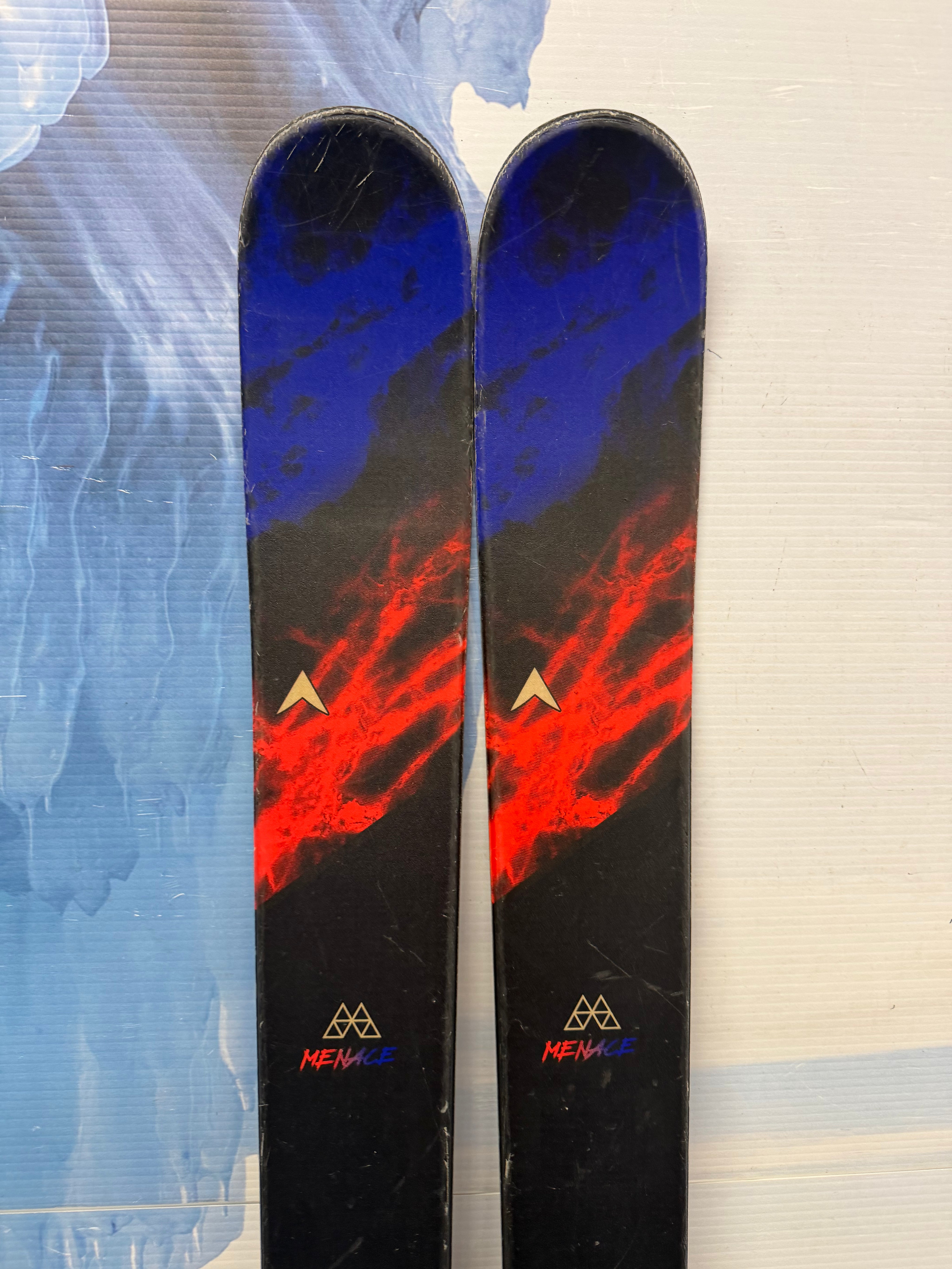 Used Dynastar Menace 180cm Skis w/ Look 11 Bindings