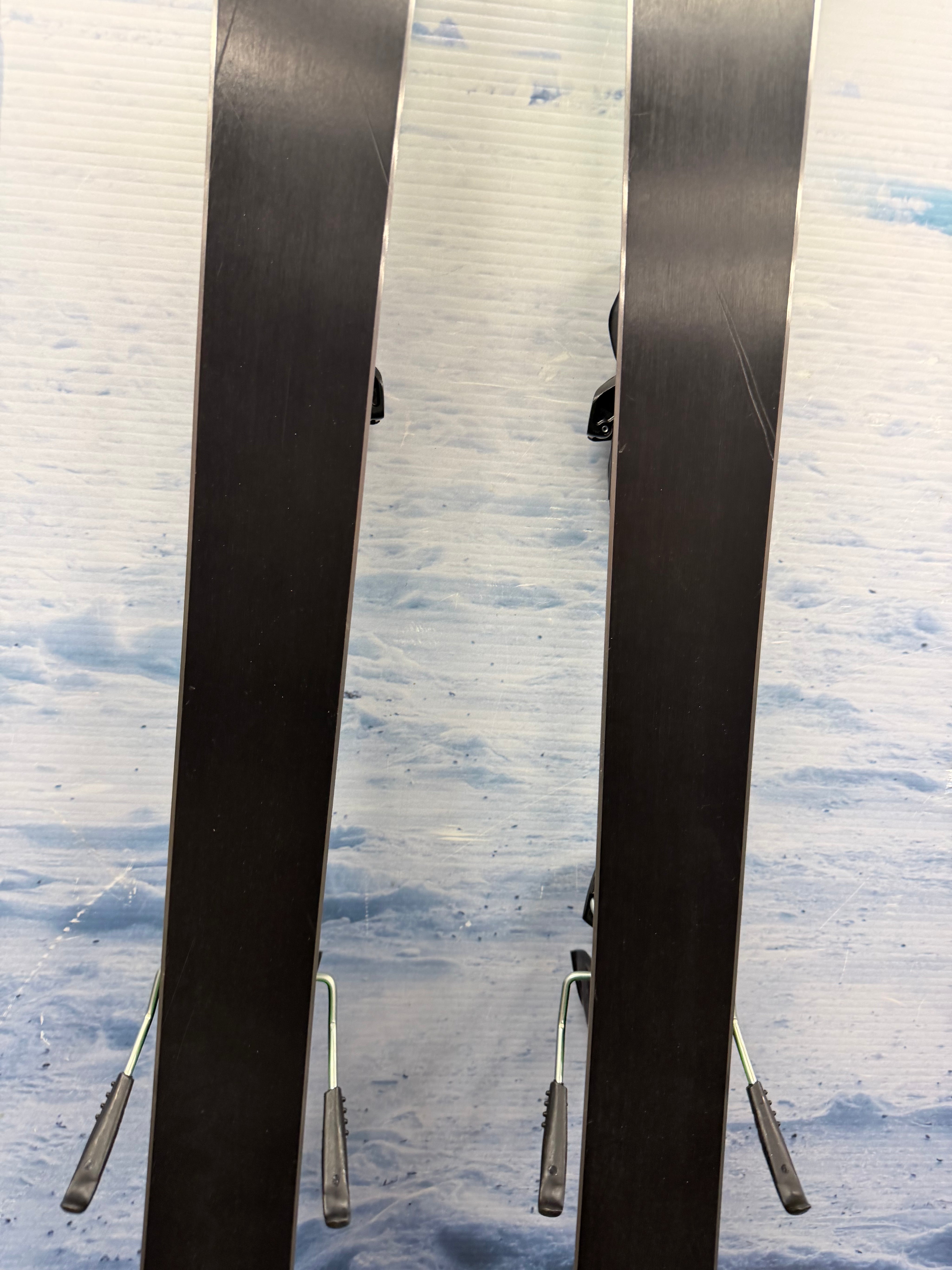 Used Explore 6 168cm Skis w/ Elan EL 9 Bindings