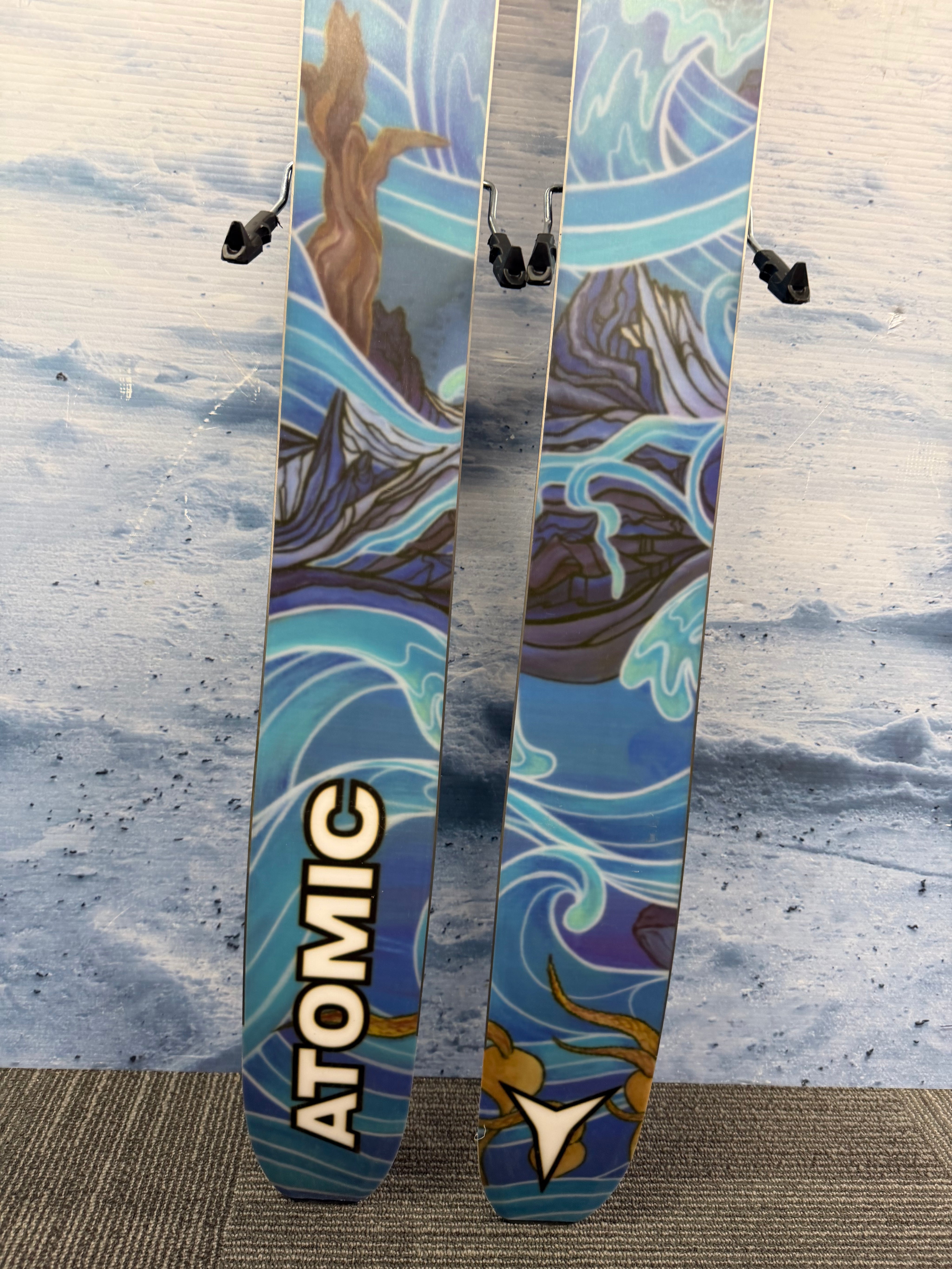 Lightly Used Atomic Bent 110 180cm Skis w/ Atomic Strive 13 Demo Bindings