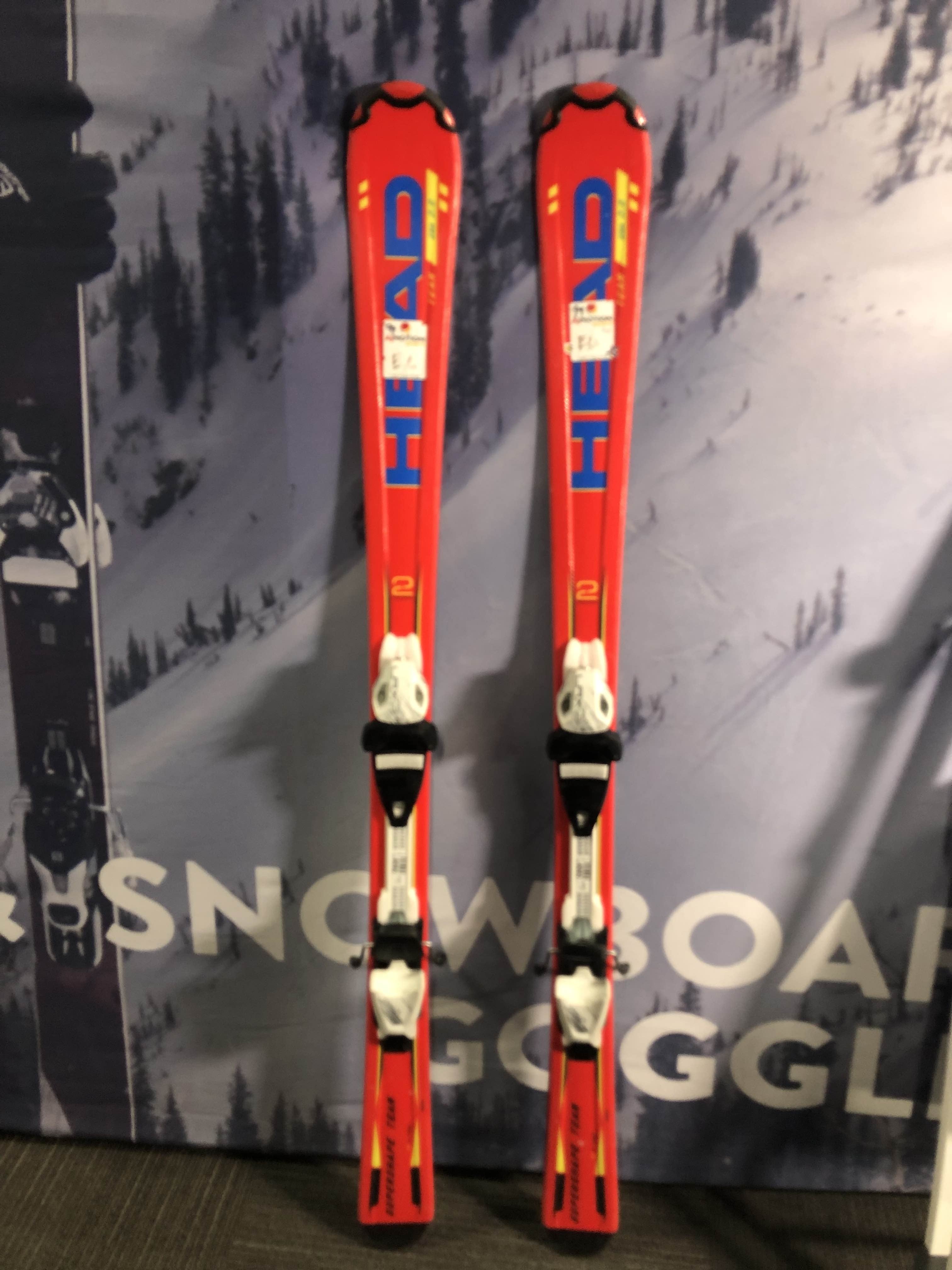Used Head Supershape 137cm Jr Skis w/ Head LRX 7.5 Demo Binding