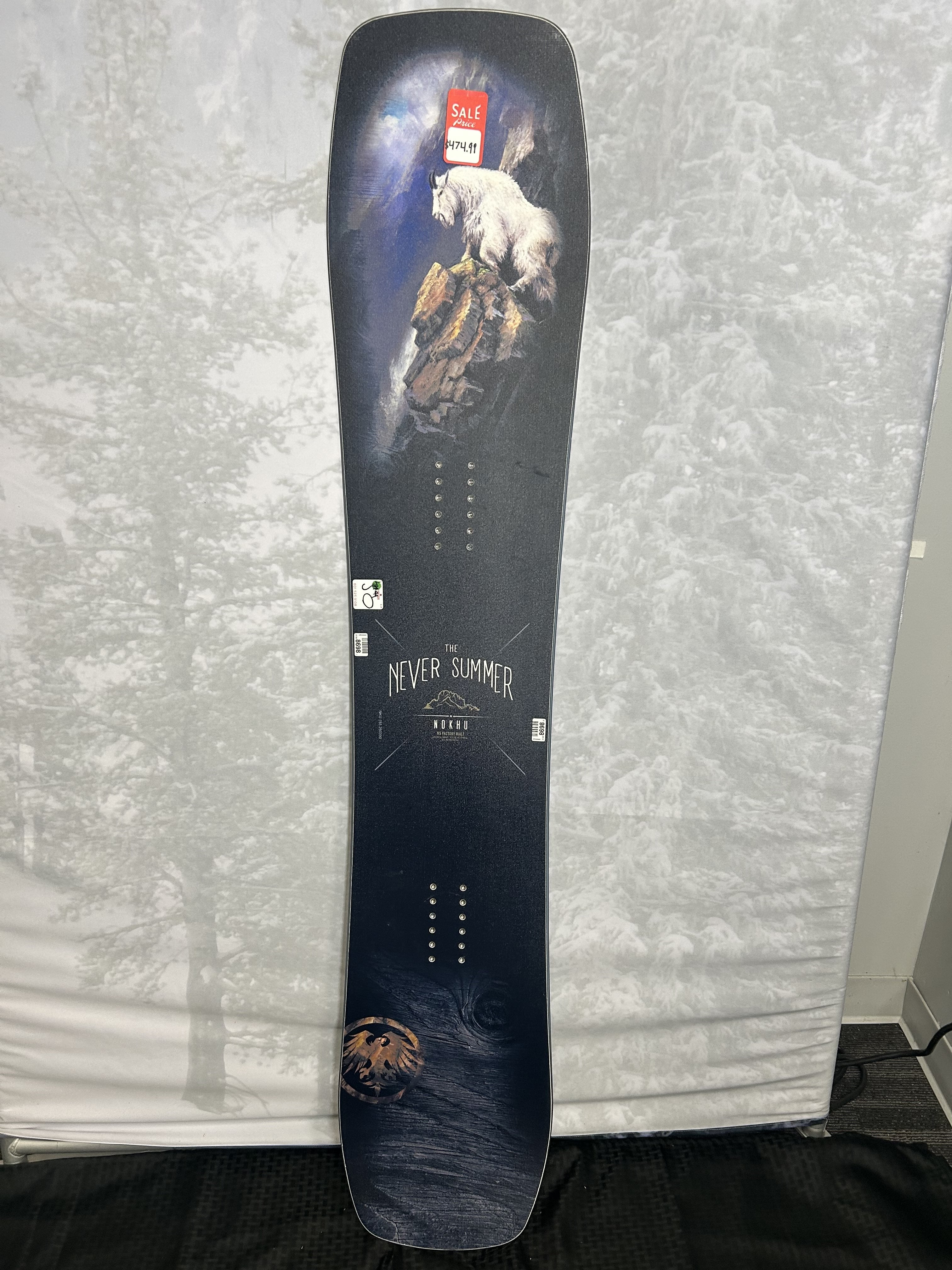 Used 2025 Never Summer Nokhu 155CM Snowboard