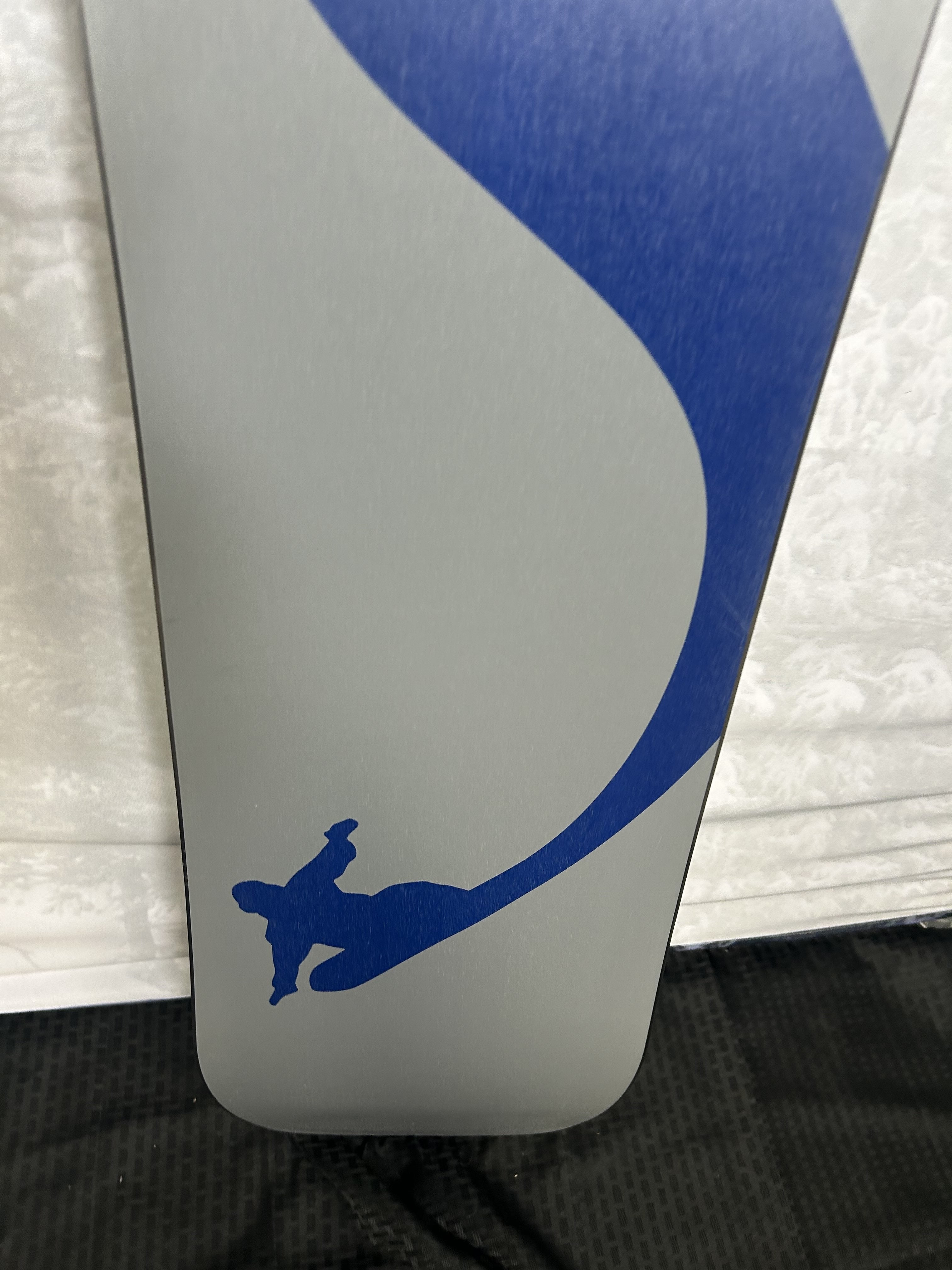 Used 2025 Never Summer Nokhu 155CM Snowboard