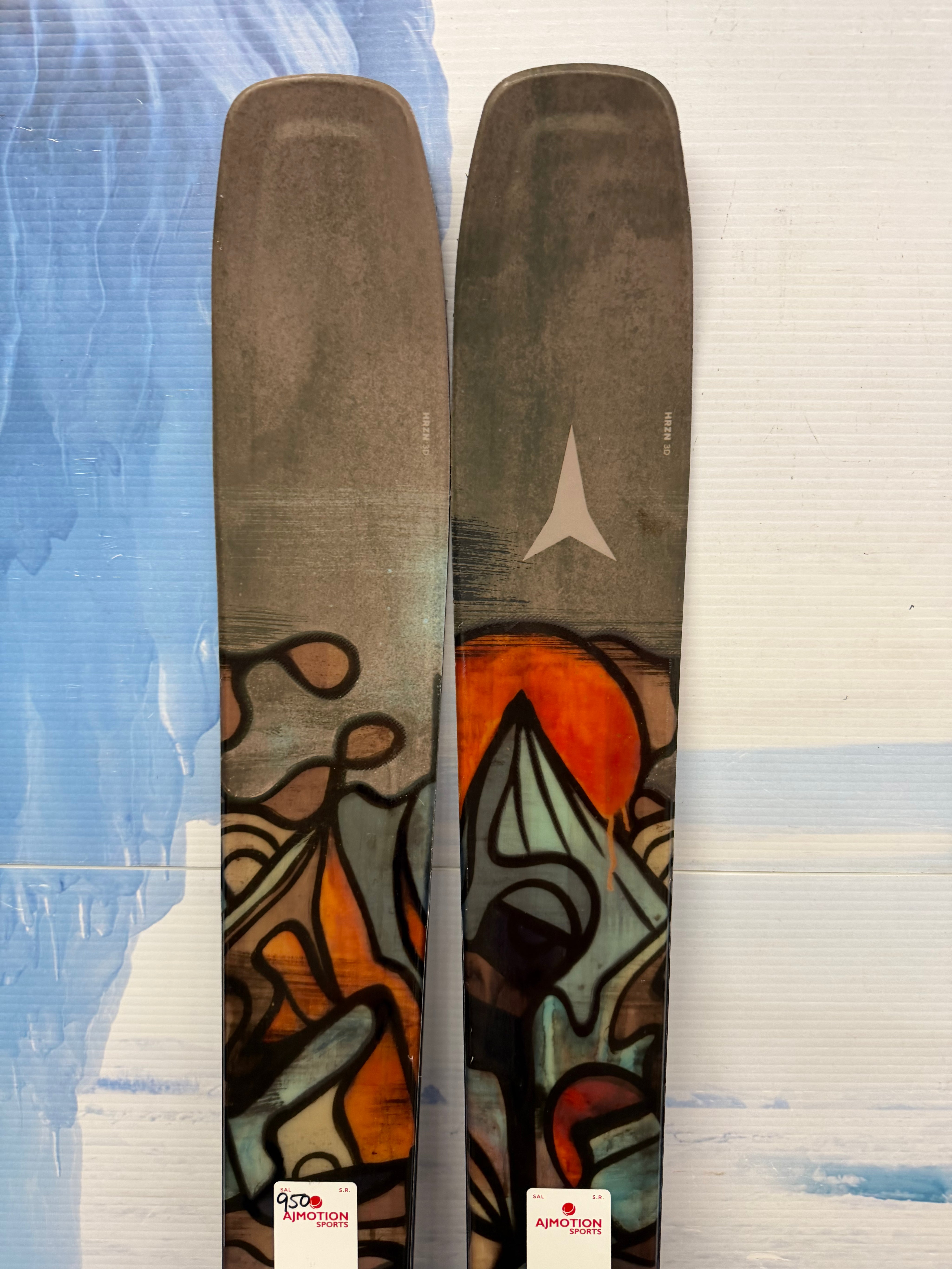 Used Atomic Bent 100 165cm Skis w/ Atomic Strive 11 Demo Bindings