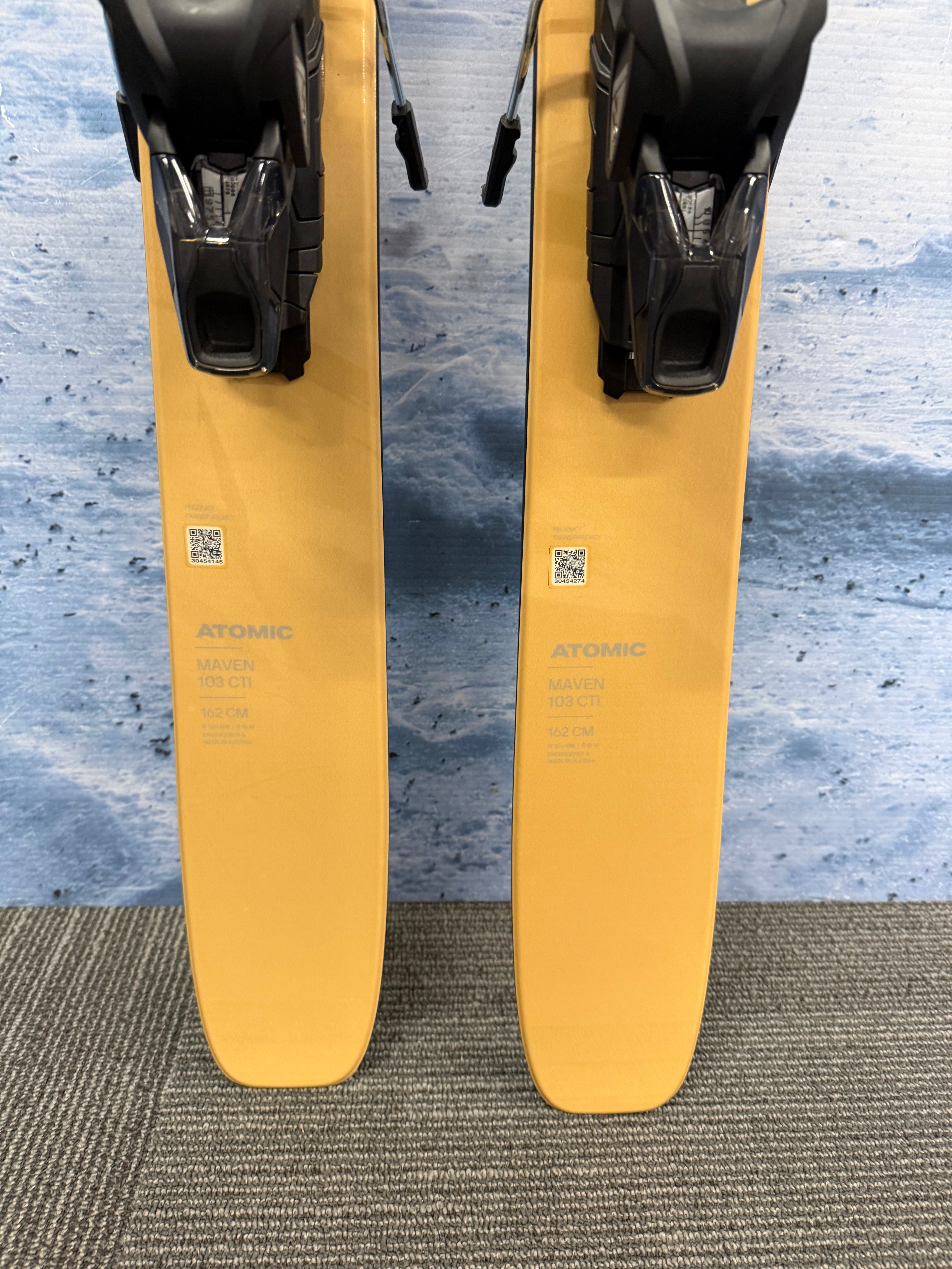 Lightly Used Atomic Maven 103 CTI 162cm Skis w/Atomic Strive 11 Bindings