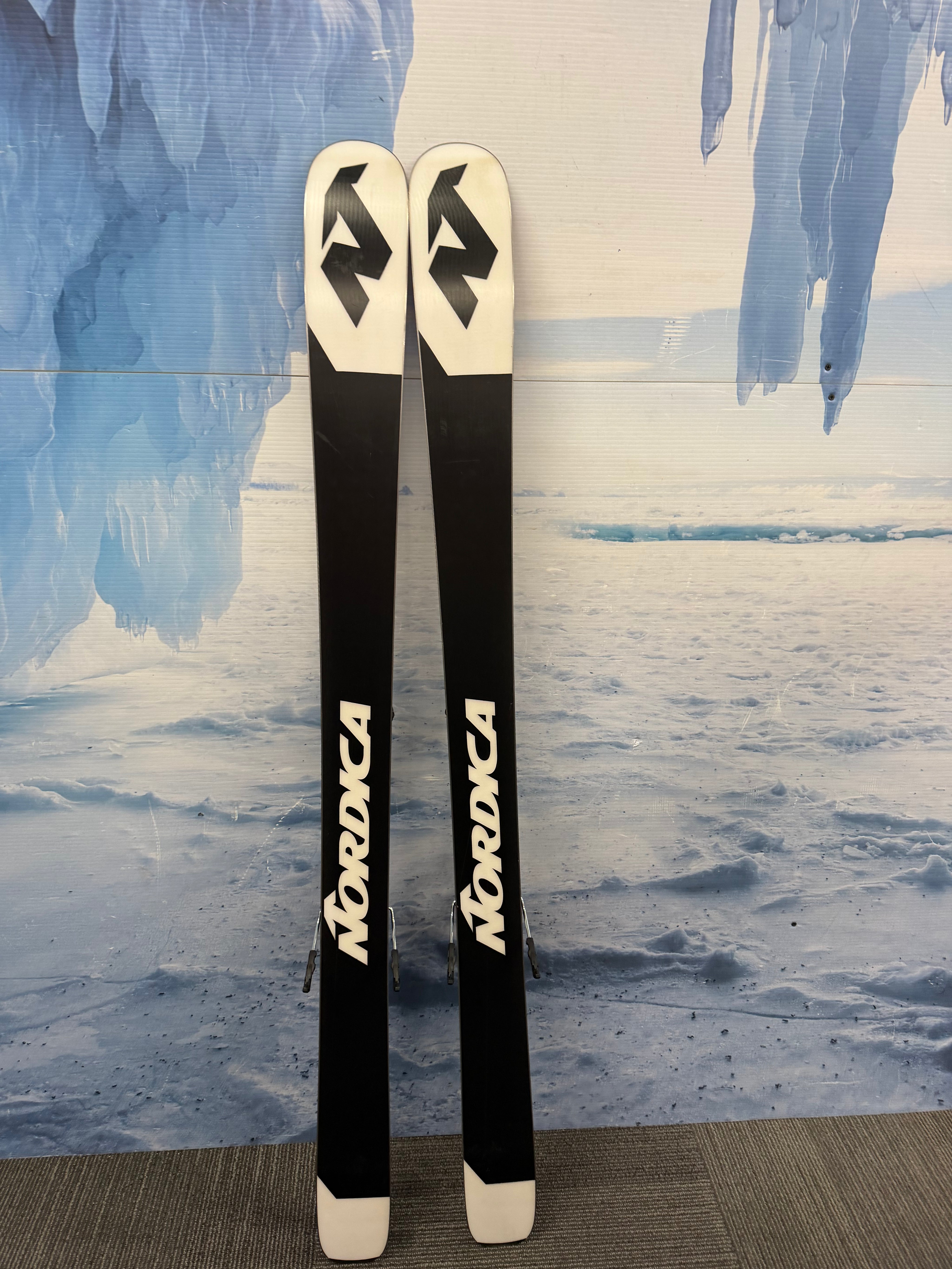 Lightly Used Nordica Santa Ana 87 150cm Skis w/ Atomic Strive 11 Bindings