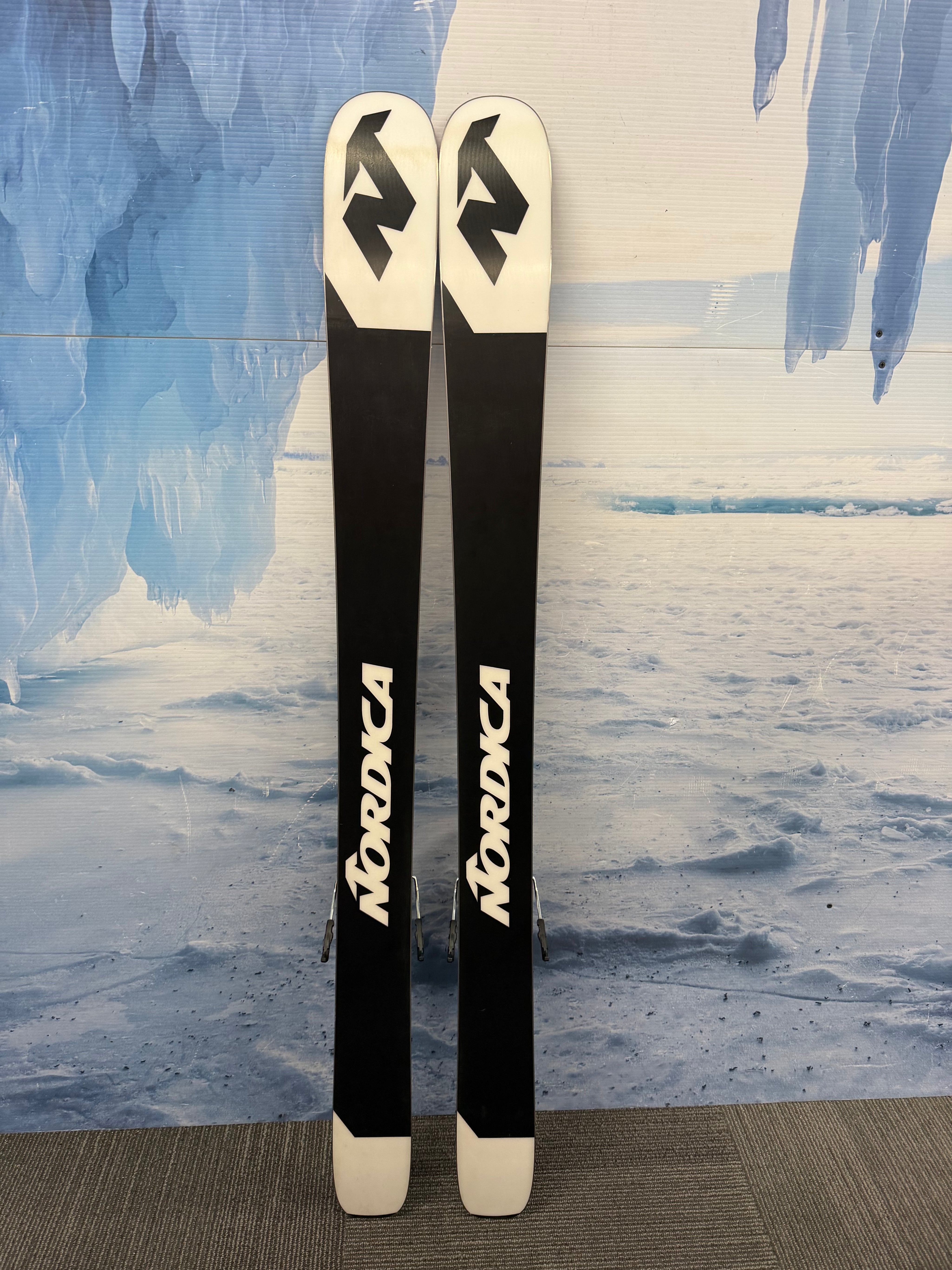 Used Nordica Santa Ana 97 150cm Skis w/ Atomic Strive 11 Bindings