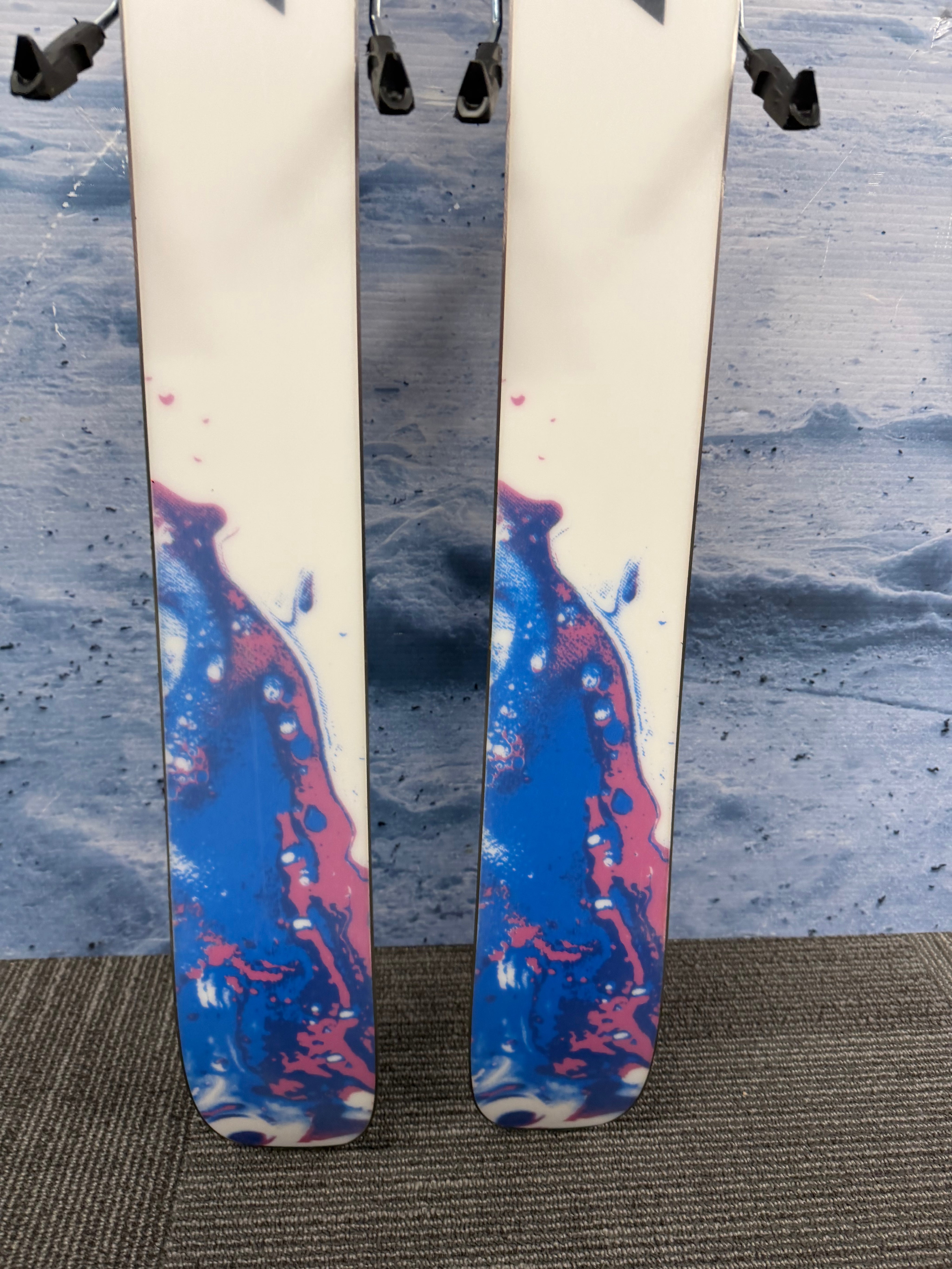Lightly Used Nordica Unleashed 98CA 174cm Skis w/ Atomic Strive 13 Bindings