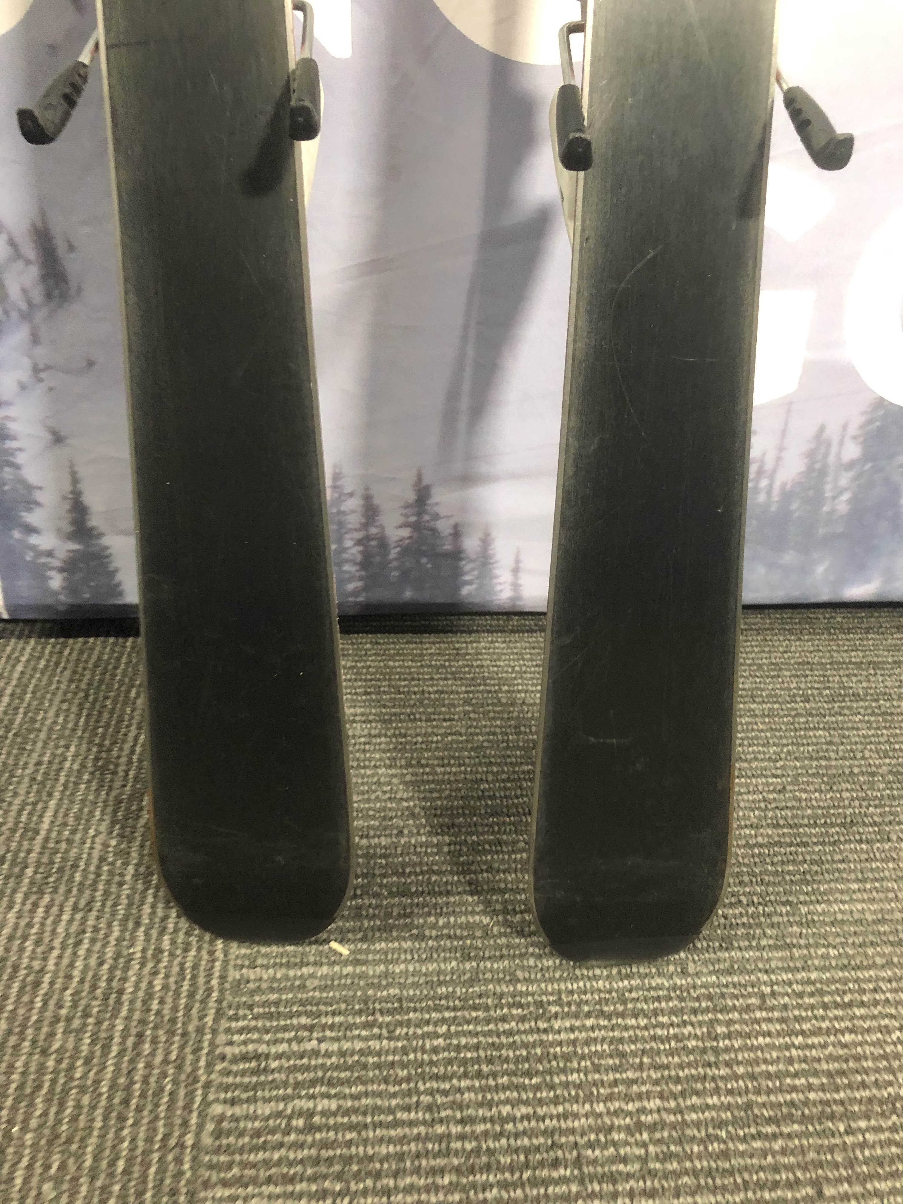 Used Head Team Supershape w/ Tyrollia LRX4.5 Bindings - 117 CM