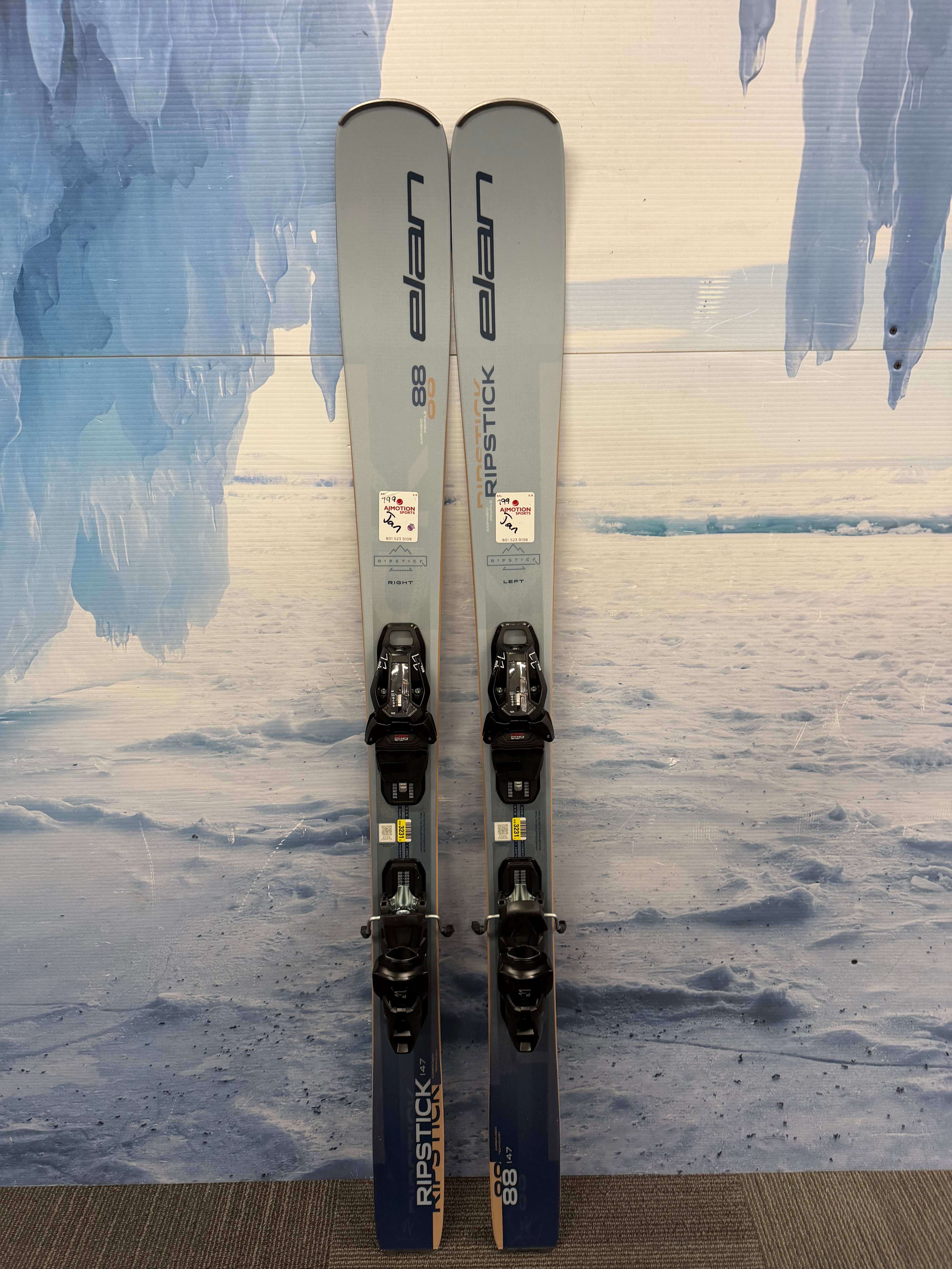 Lightly Used Elan Ripstick 88 W 147cm Skis w/ ELX 11 Binding