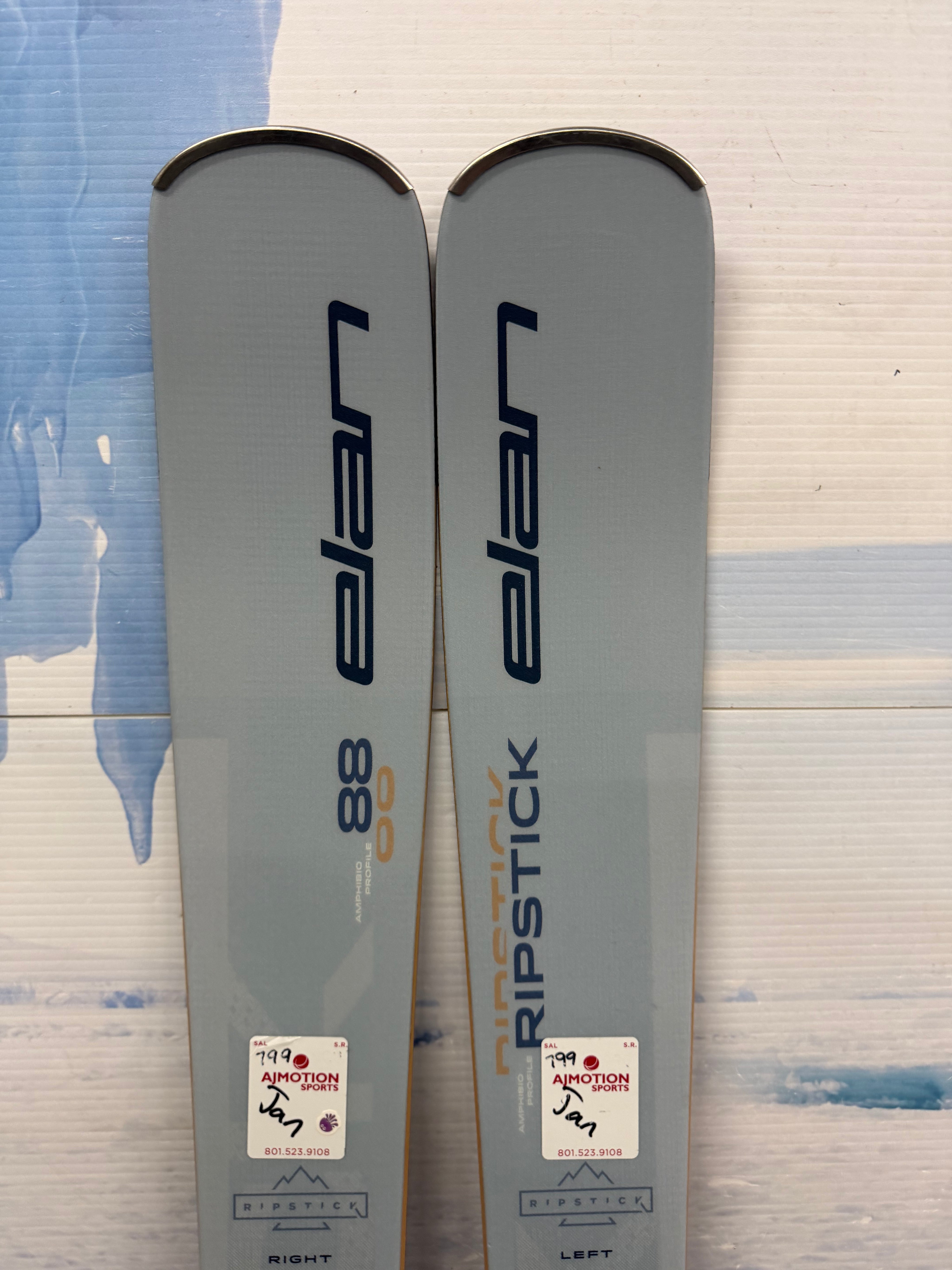 Lightly Used Elan Ripstick 88 W 147cm Skis w/ ELX 11 Binding