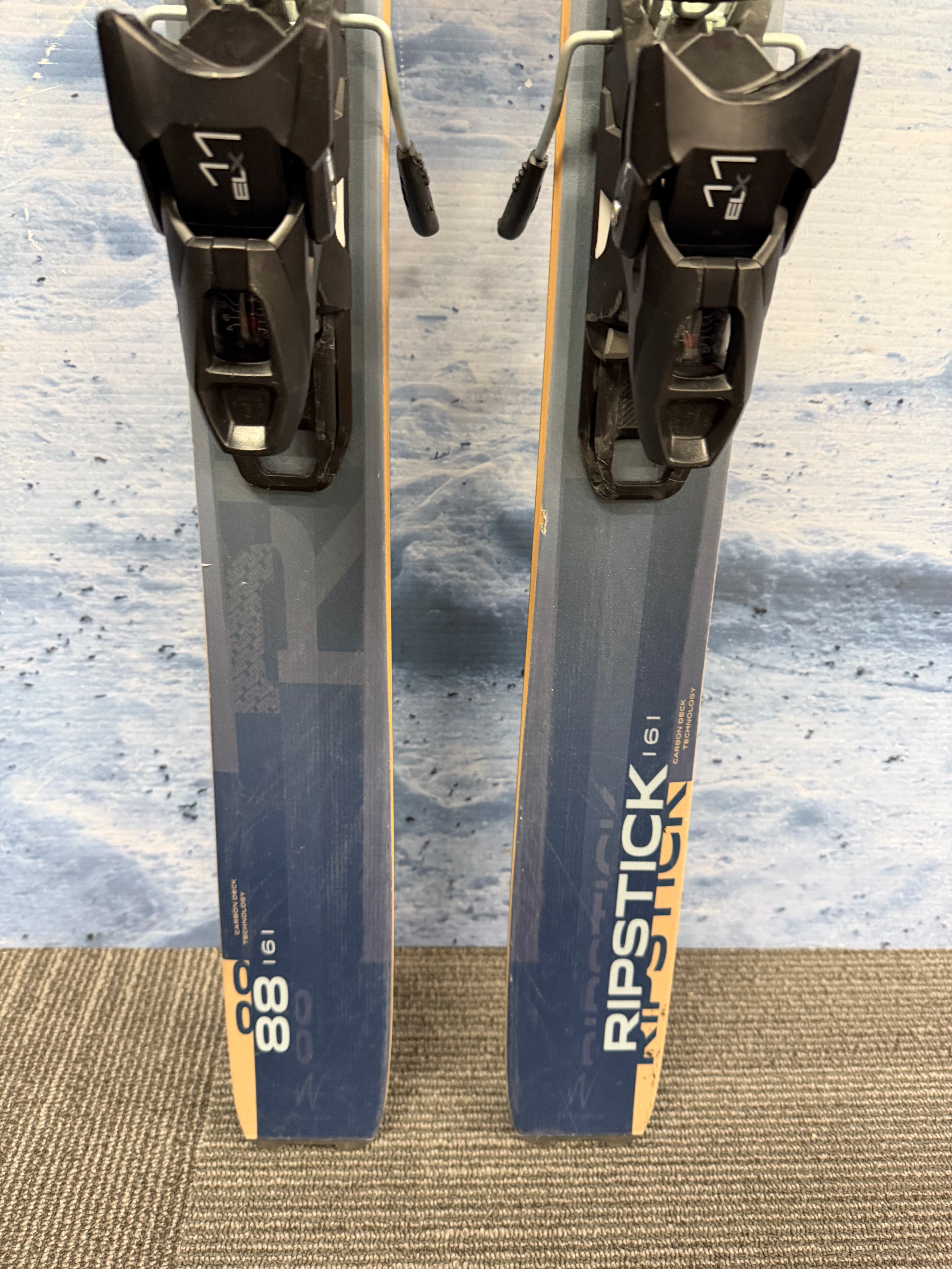 Lightly Used Elan Ripstick 88 W 161cm Skis w/ ELX 11 Binding