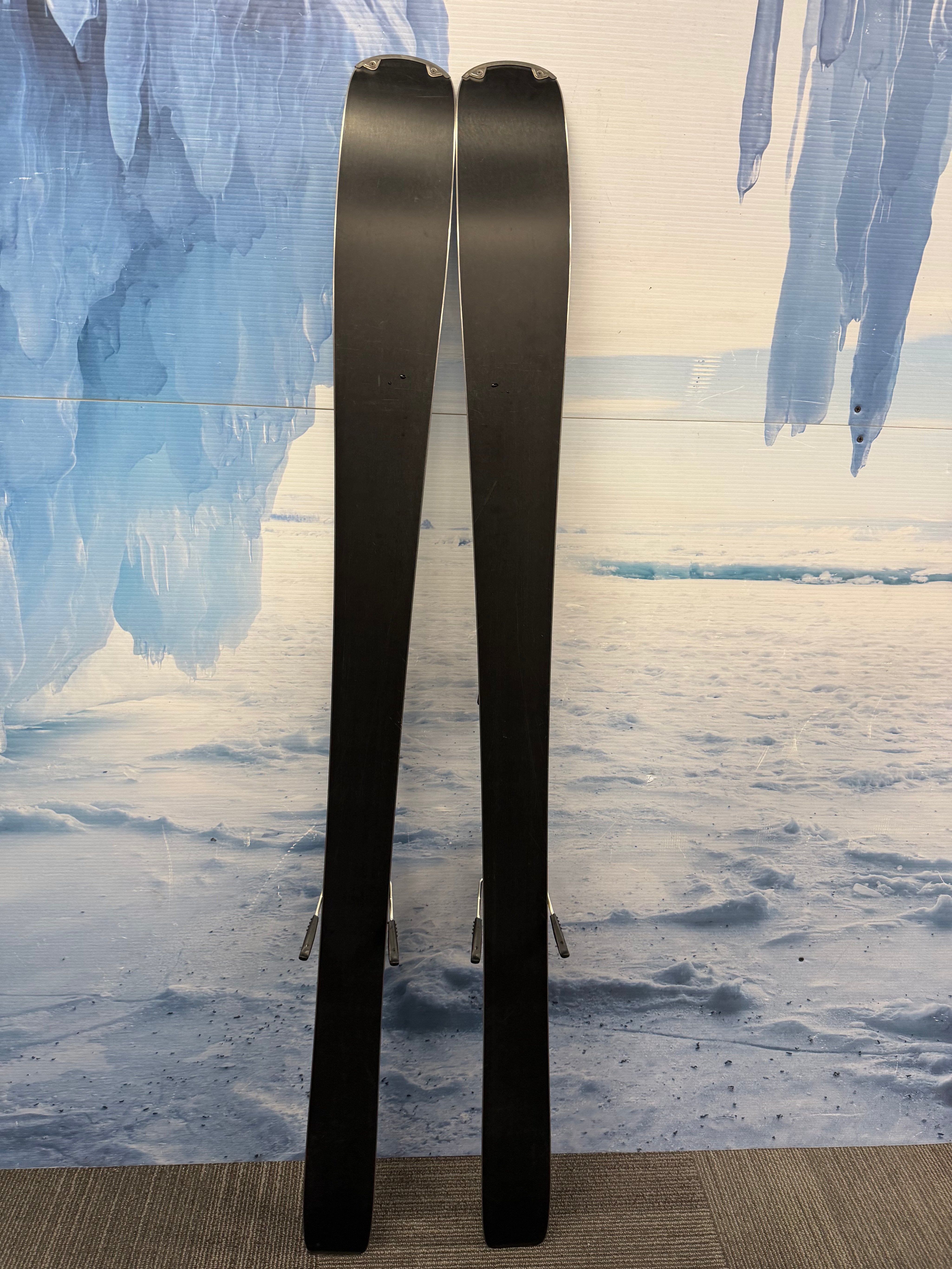 Lightly Used Elan Ripstick 88 W 161cm Skis w/ ELX 11 Binding