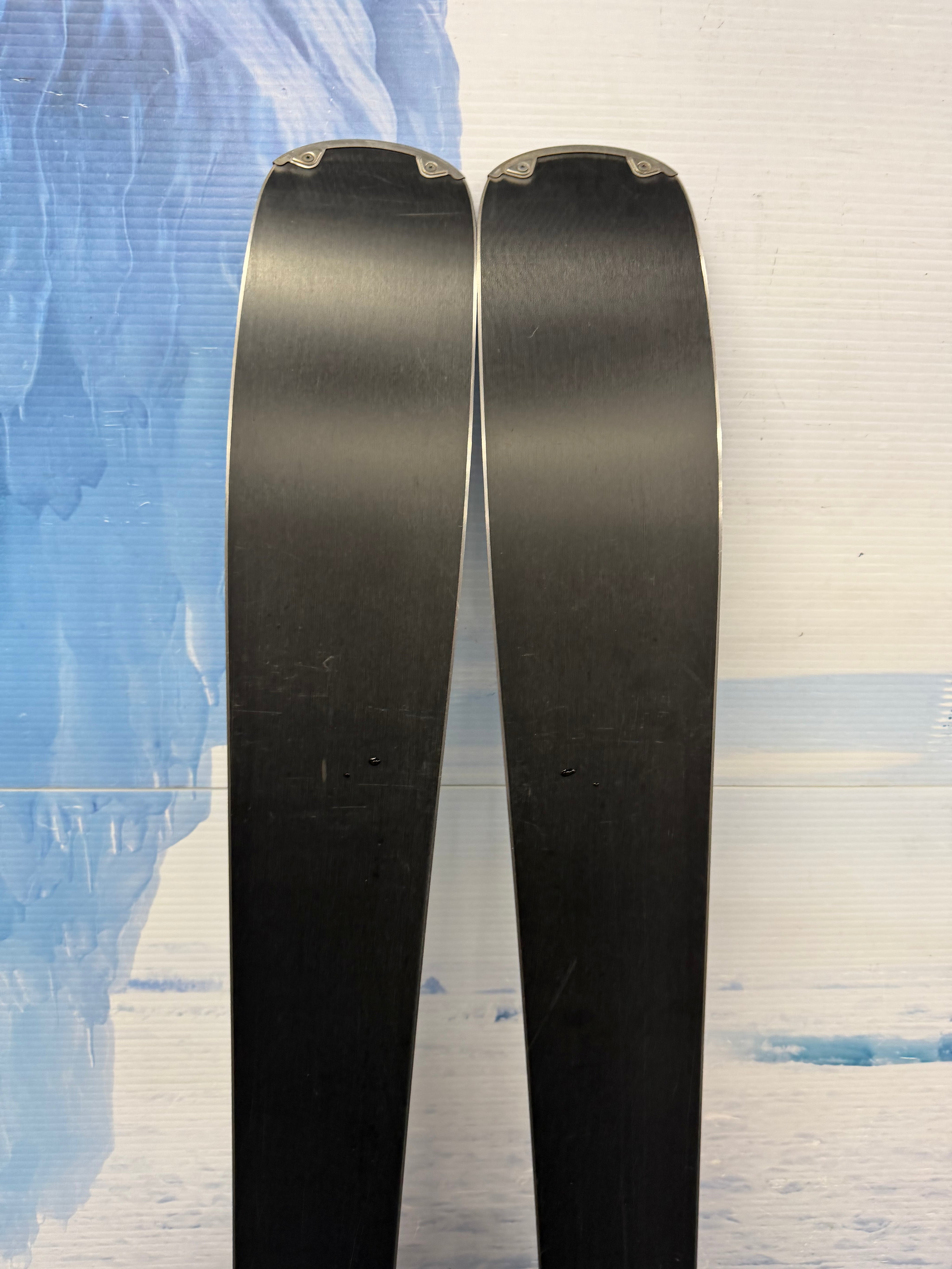Lightly Used Elan Ripstick 88 W 161cm Skis w/ ELX 11 Binding