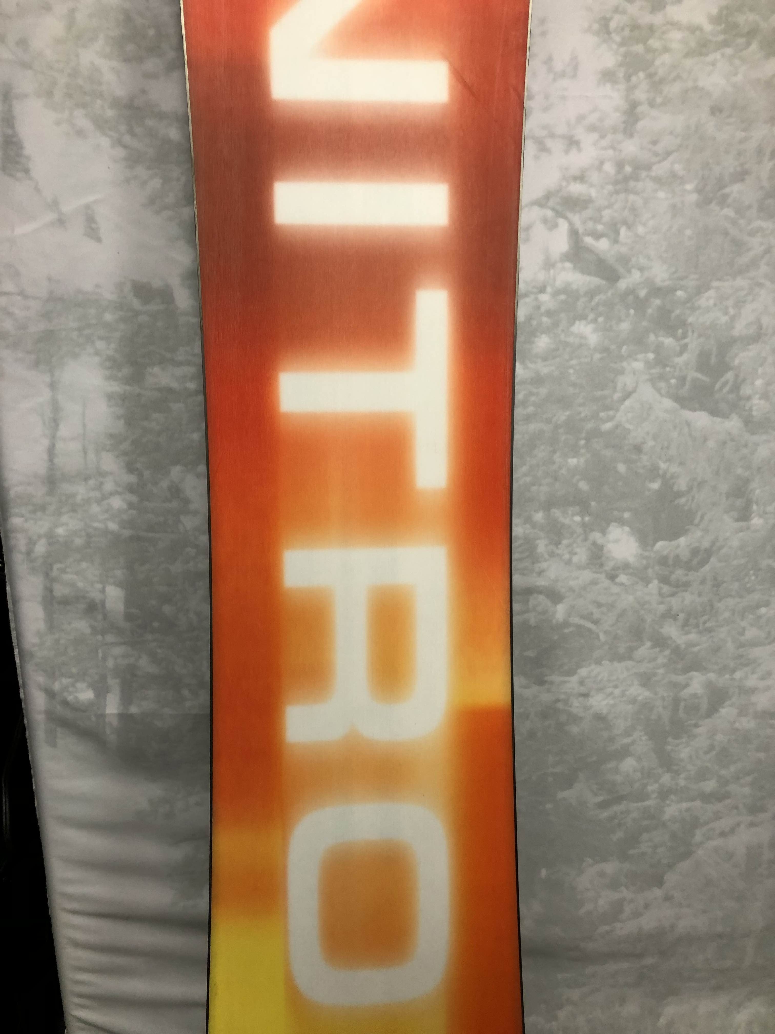 Used 2025 Nitro Team 162CM Snowboard