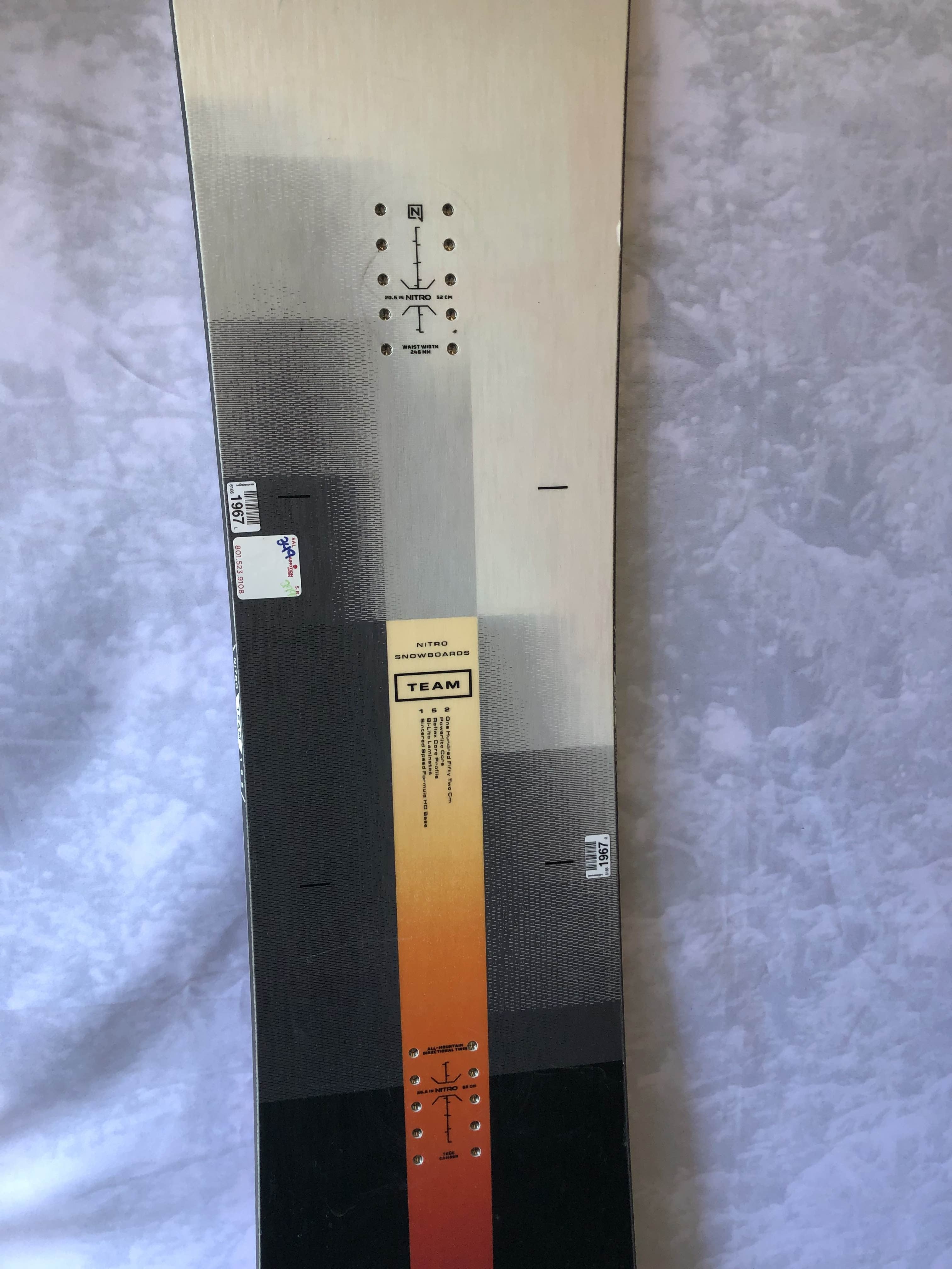 Used 2025 Nitro Team 152CM Snowboard
