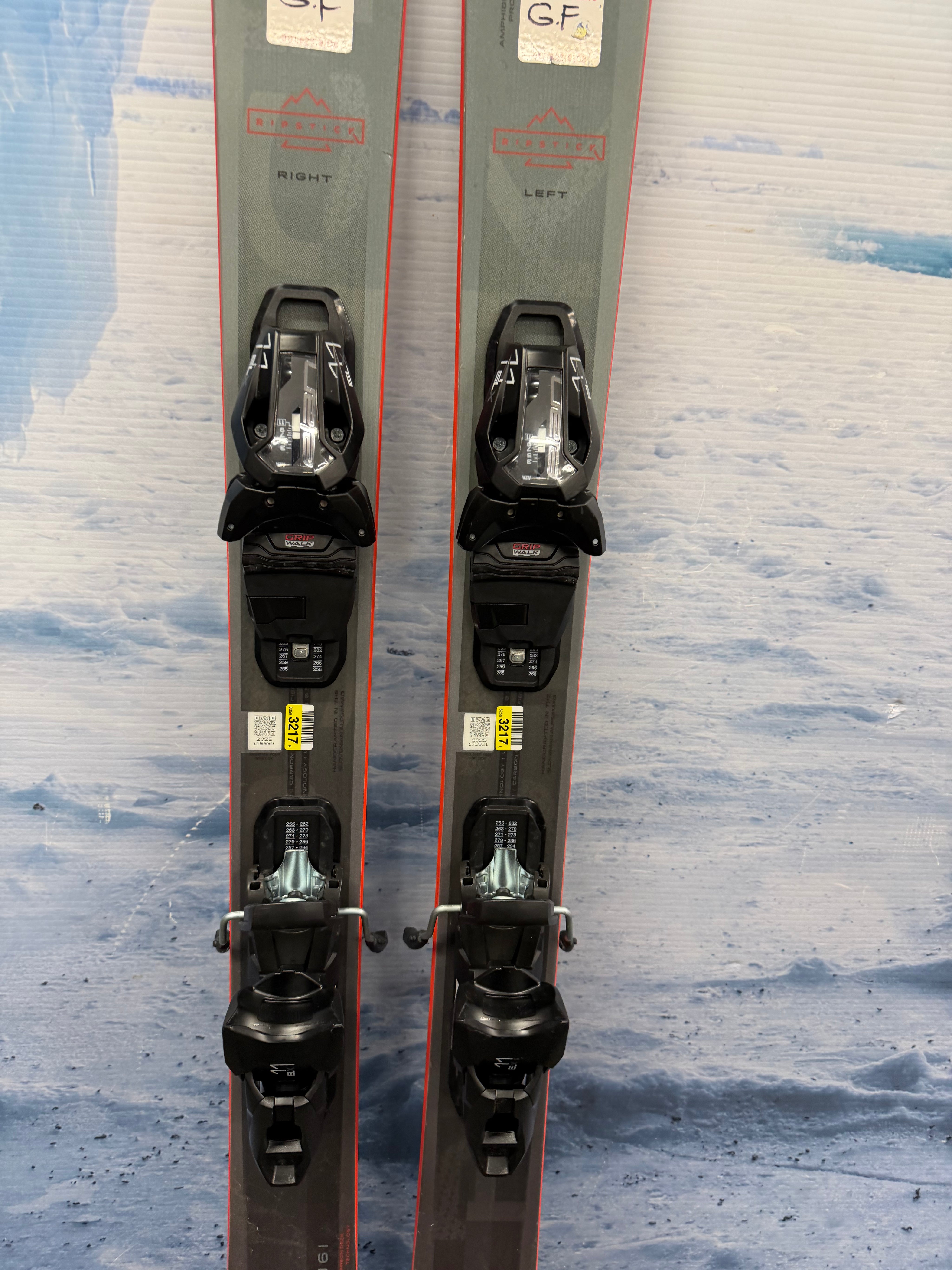 Lightly Used Elan Ripstick 88 R 161cm Skis w/ ELX 11 Binding