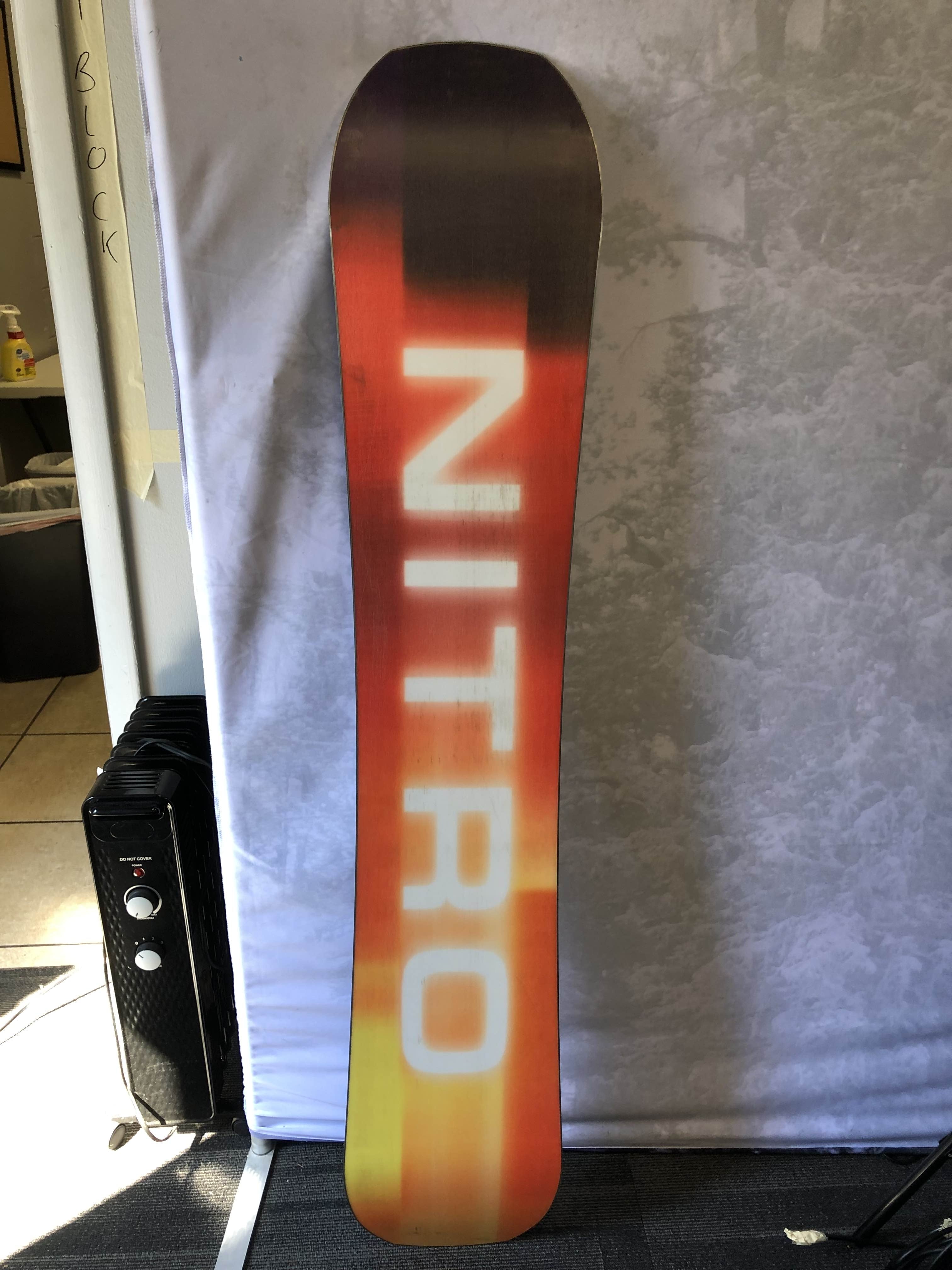 Used 2025 Nitro Team 155CM Snowboard