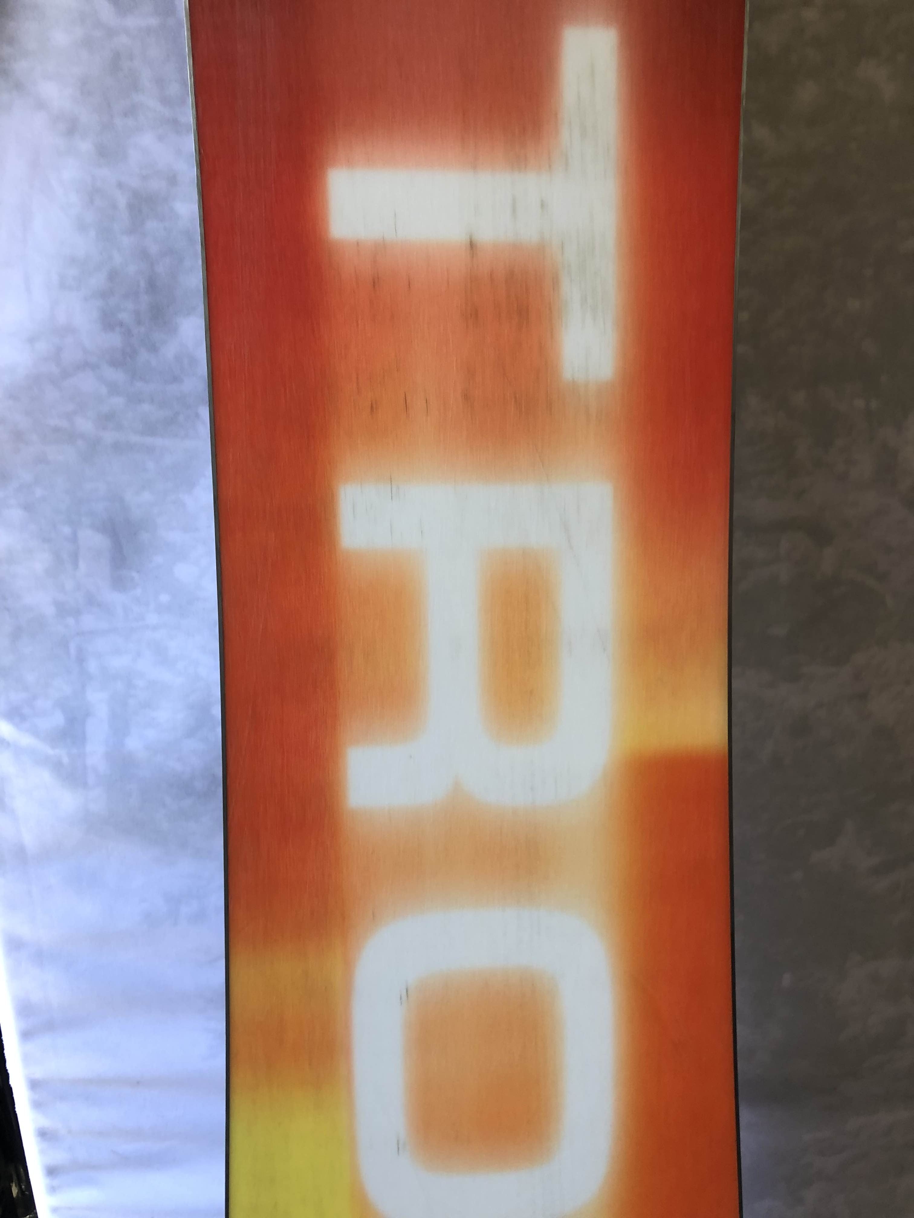 Used 2025 Nitro Team 155CM Snowboard