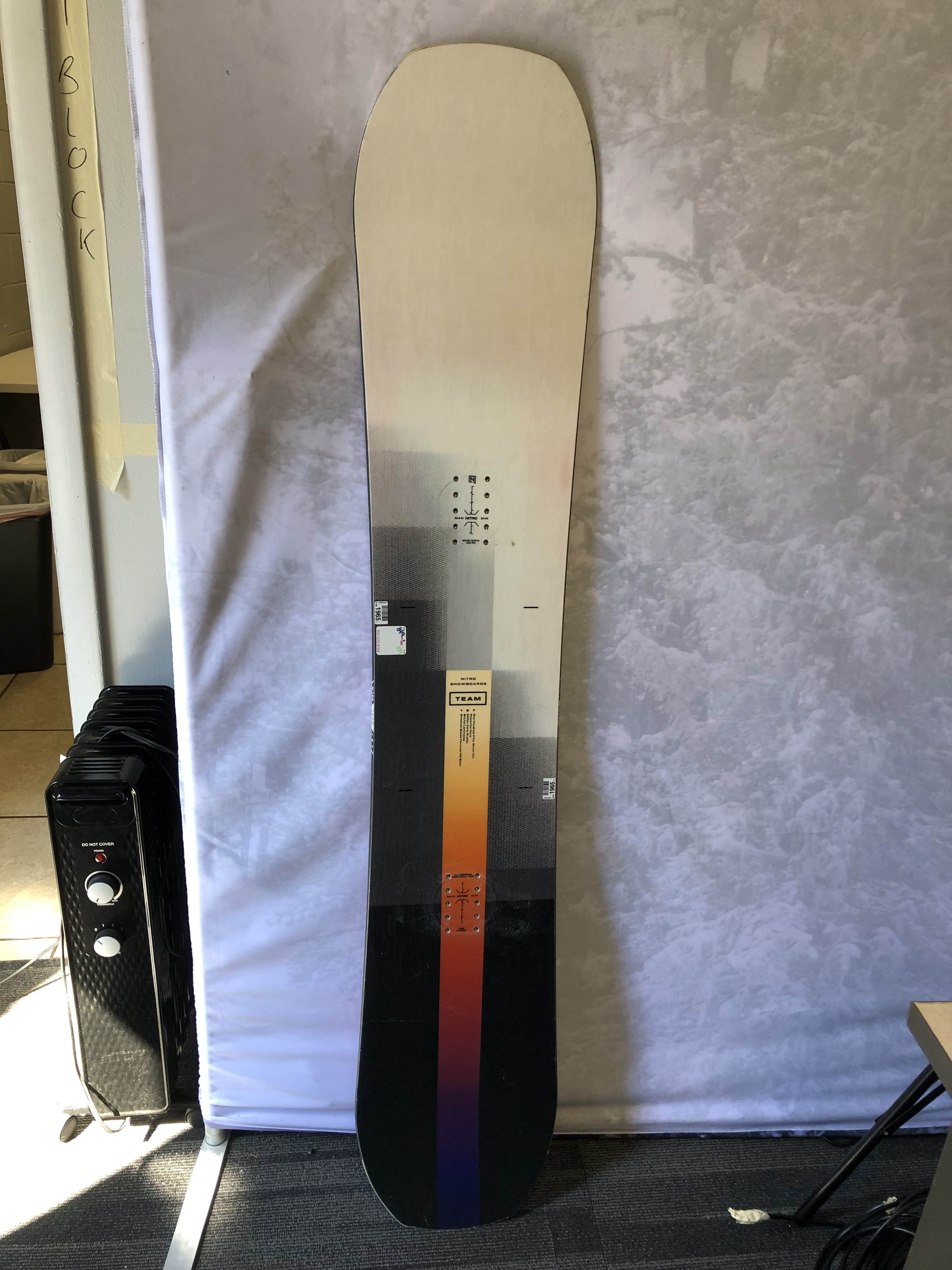 Used 2025 Nitro Team 157CM Snowboard