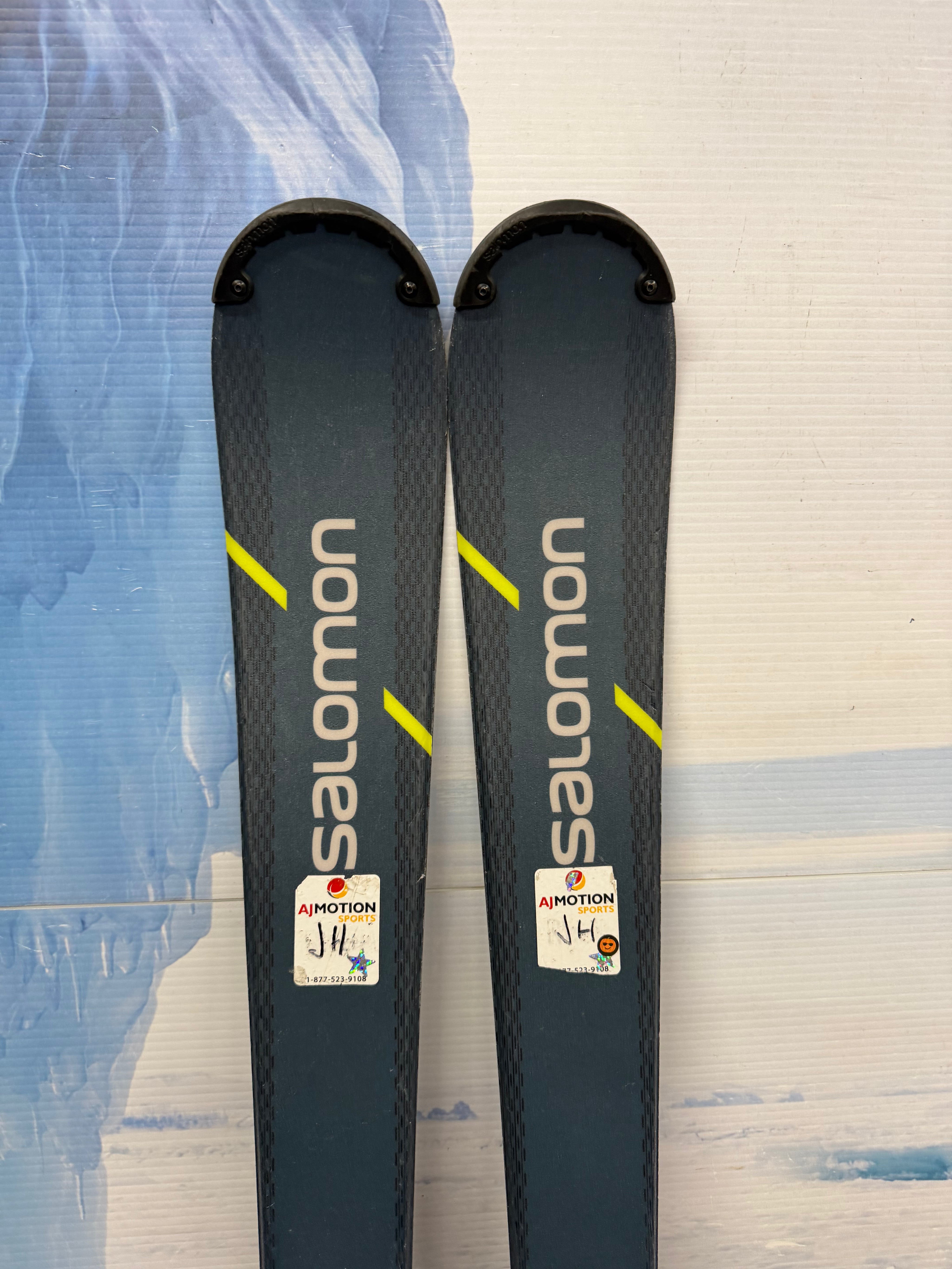 Used Salomon Pulse 160cm Skis w/ Salomon L10 Bindings