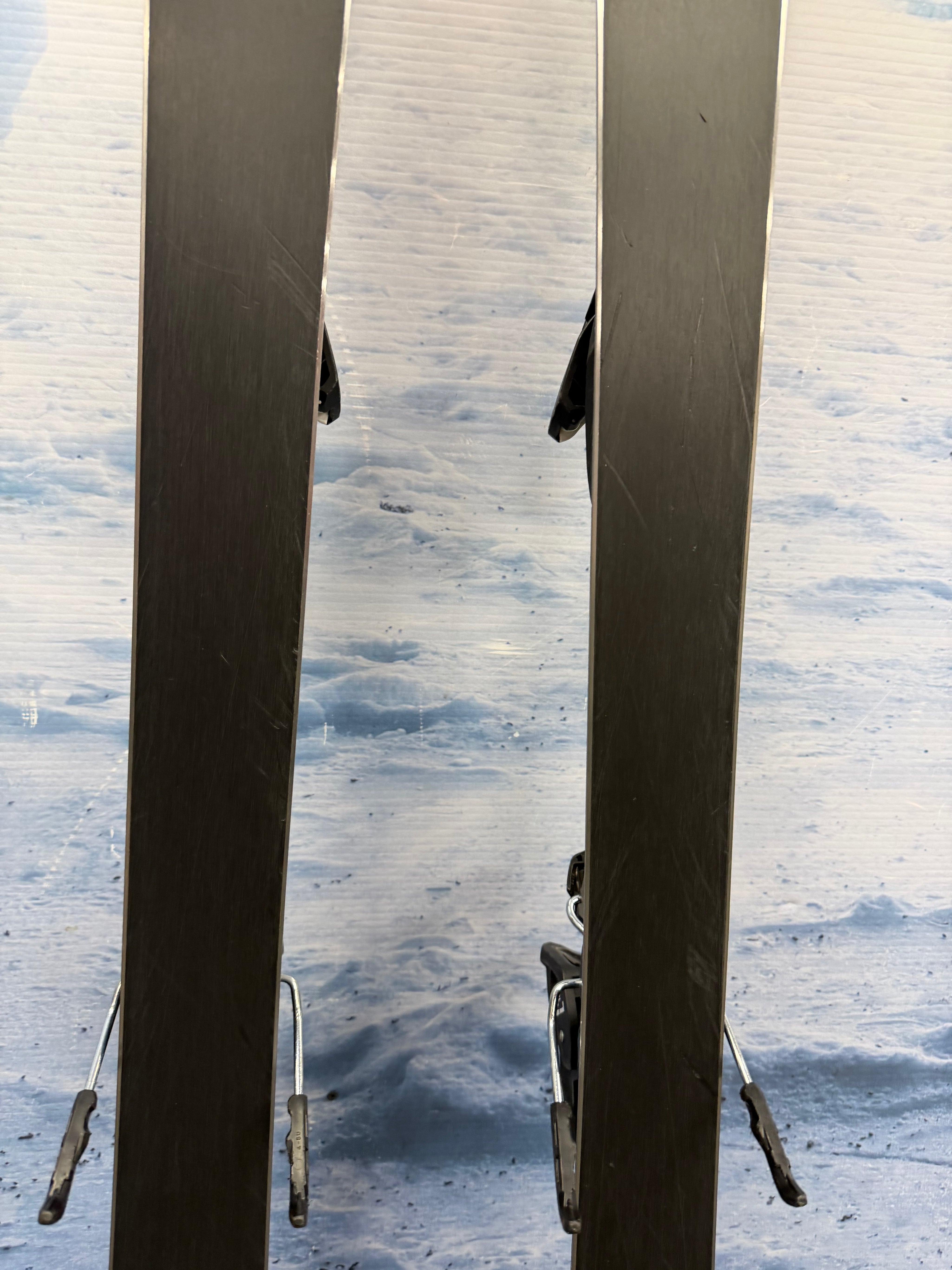 Used Salomon Pulse 160cm Skis w/ Salomon L10 Bindings