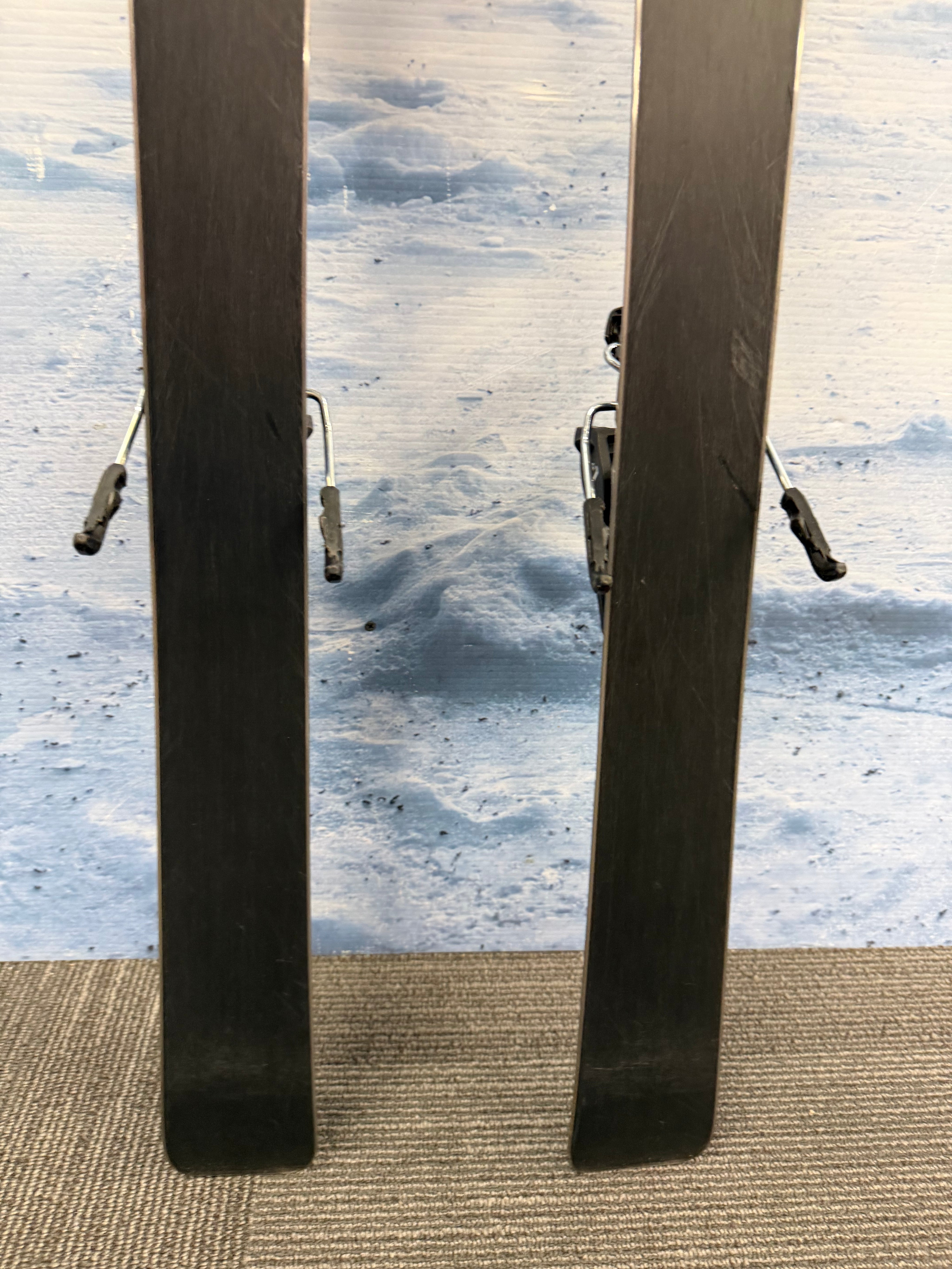 Used Salomon Pulse 160cm Skis w/ Salomon L10 Bindings