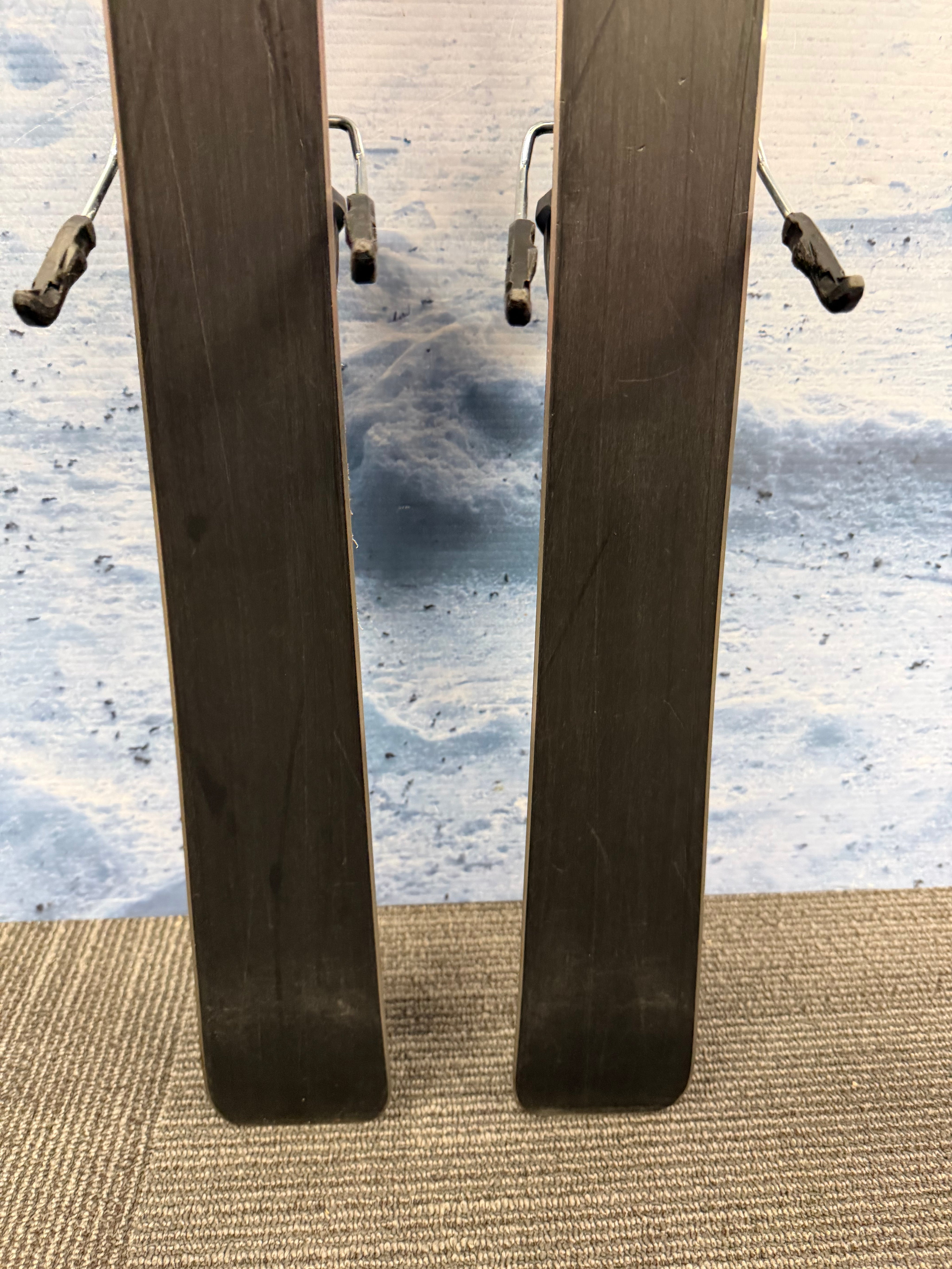 Used Salomon Pulse 155cm Skis w/ Salomon L10 Bindings