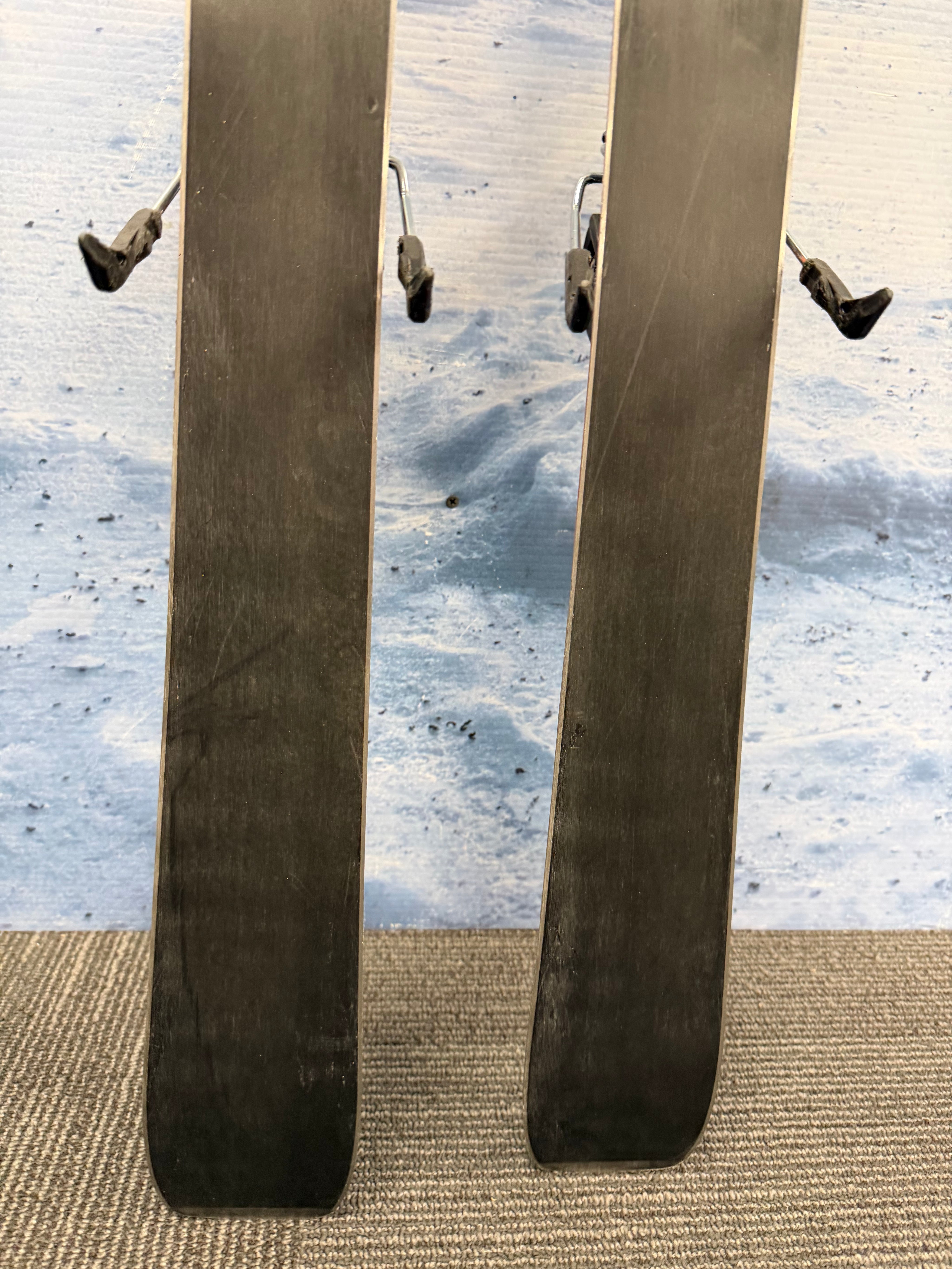 Used Salomon XDR 76 150cm Skis w/ Salomon Lithium 10 Bindings
