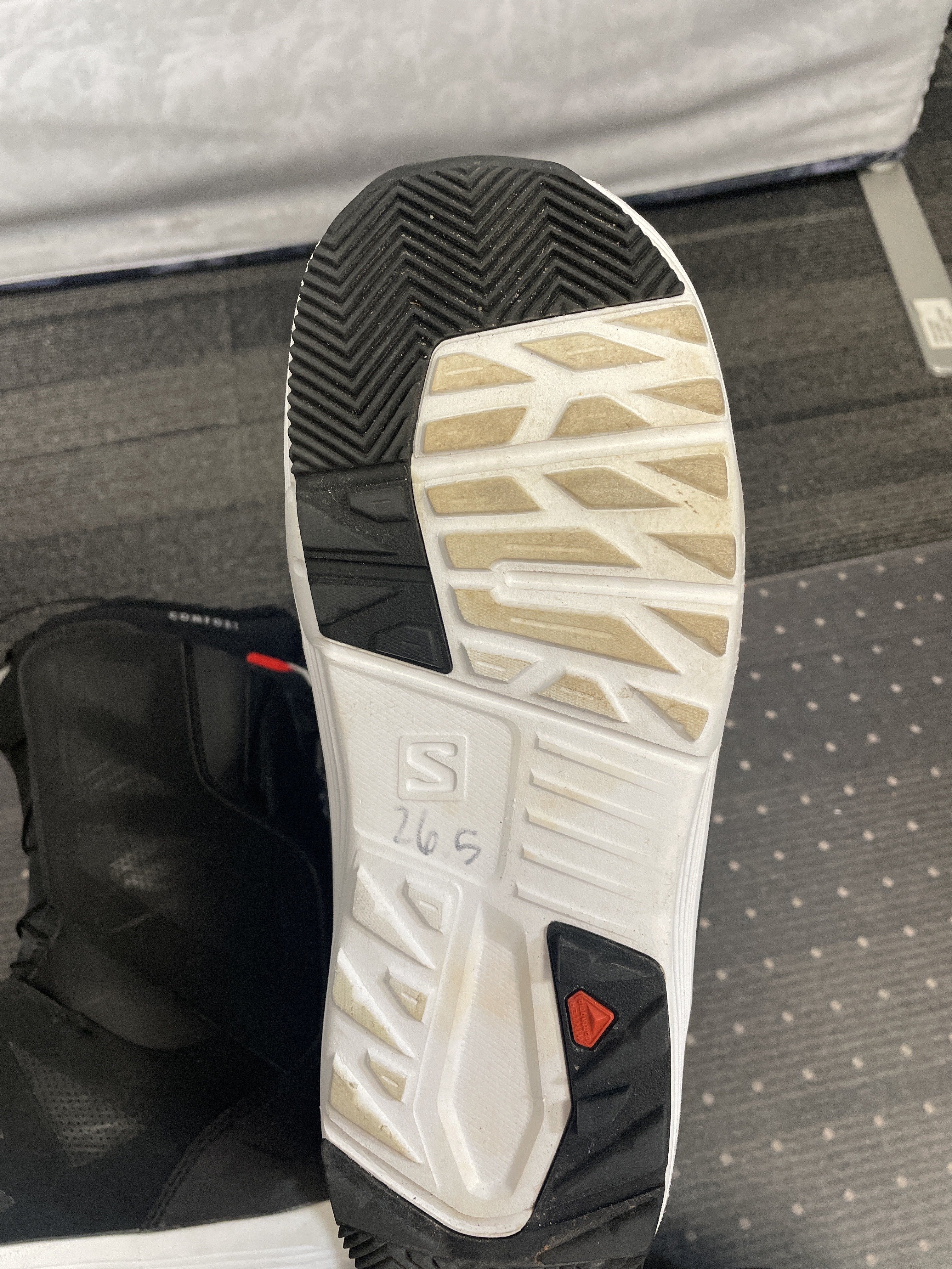 Used Salomon Launch Snowboard Boot 26.5MP