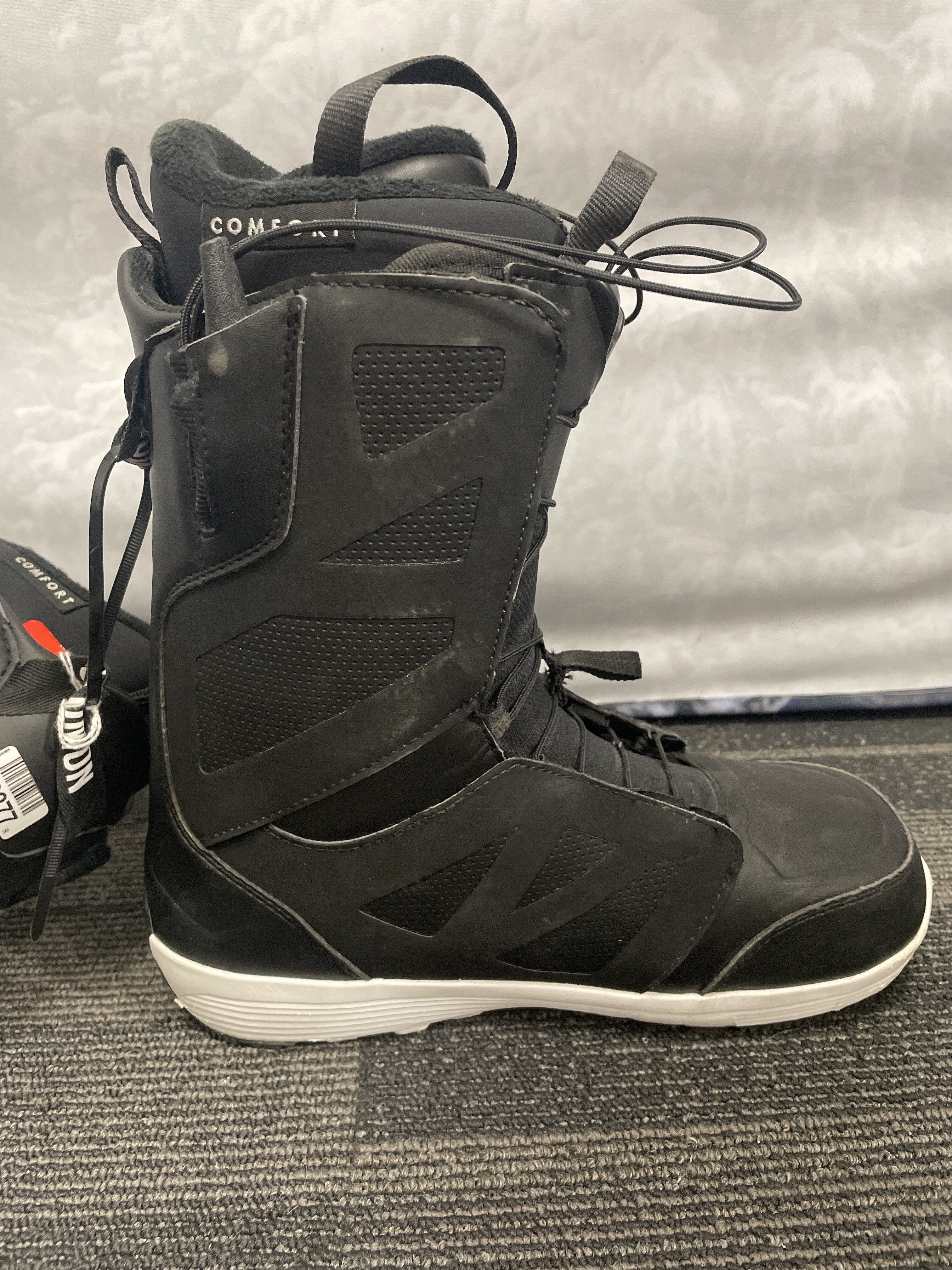 Used Salomon Launch Snowboard Boot 26.5MP