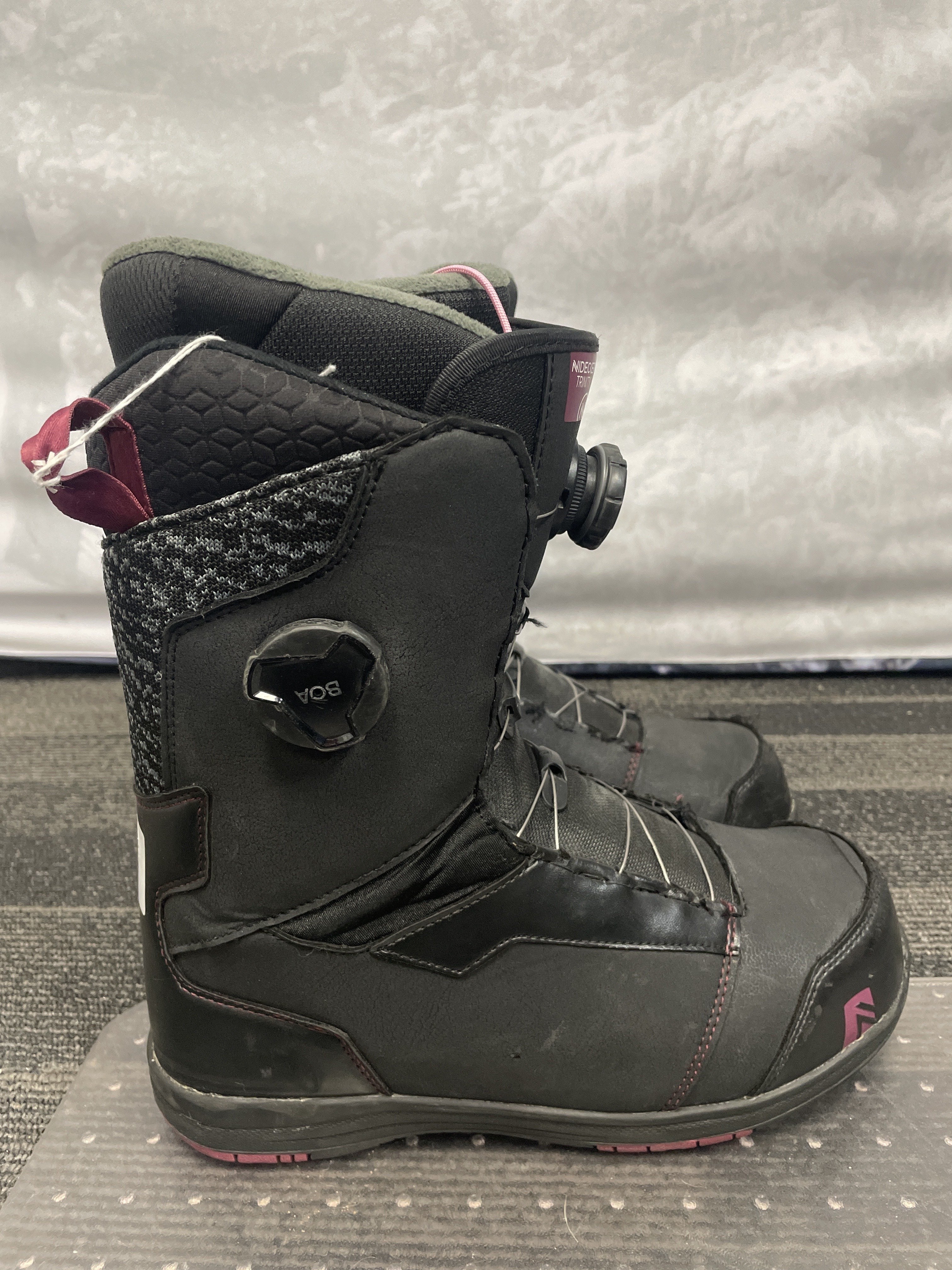 Used Nidecker Trinity BOA Snowboard Boot 26.5MP