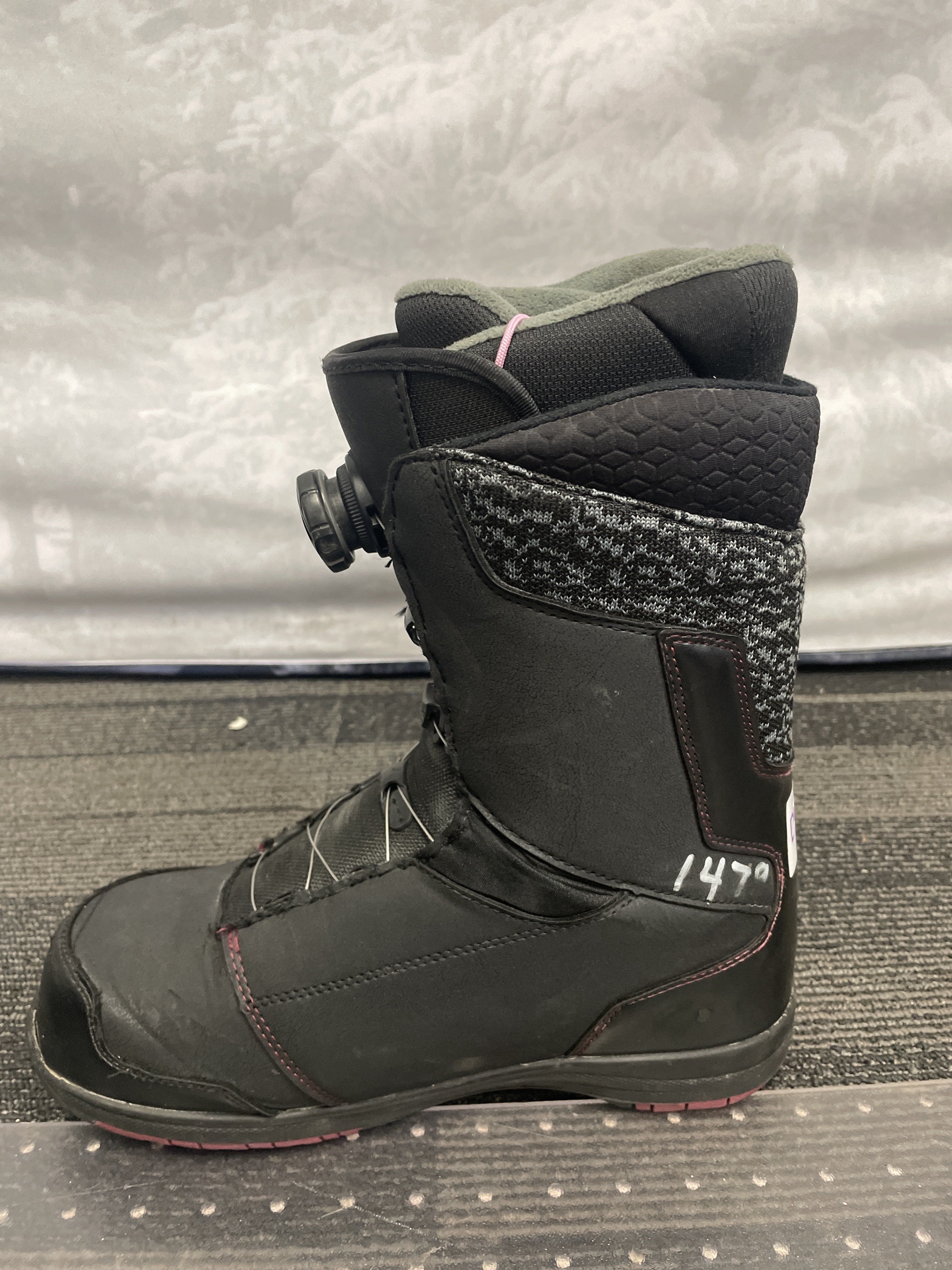 Used Nidecker Trinity BOA Snowboard Boot 26.5MP