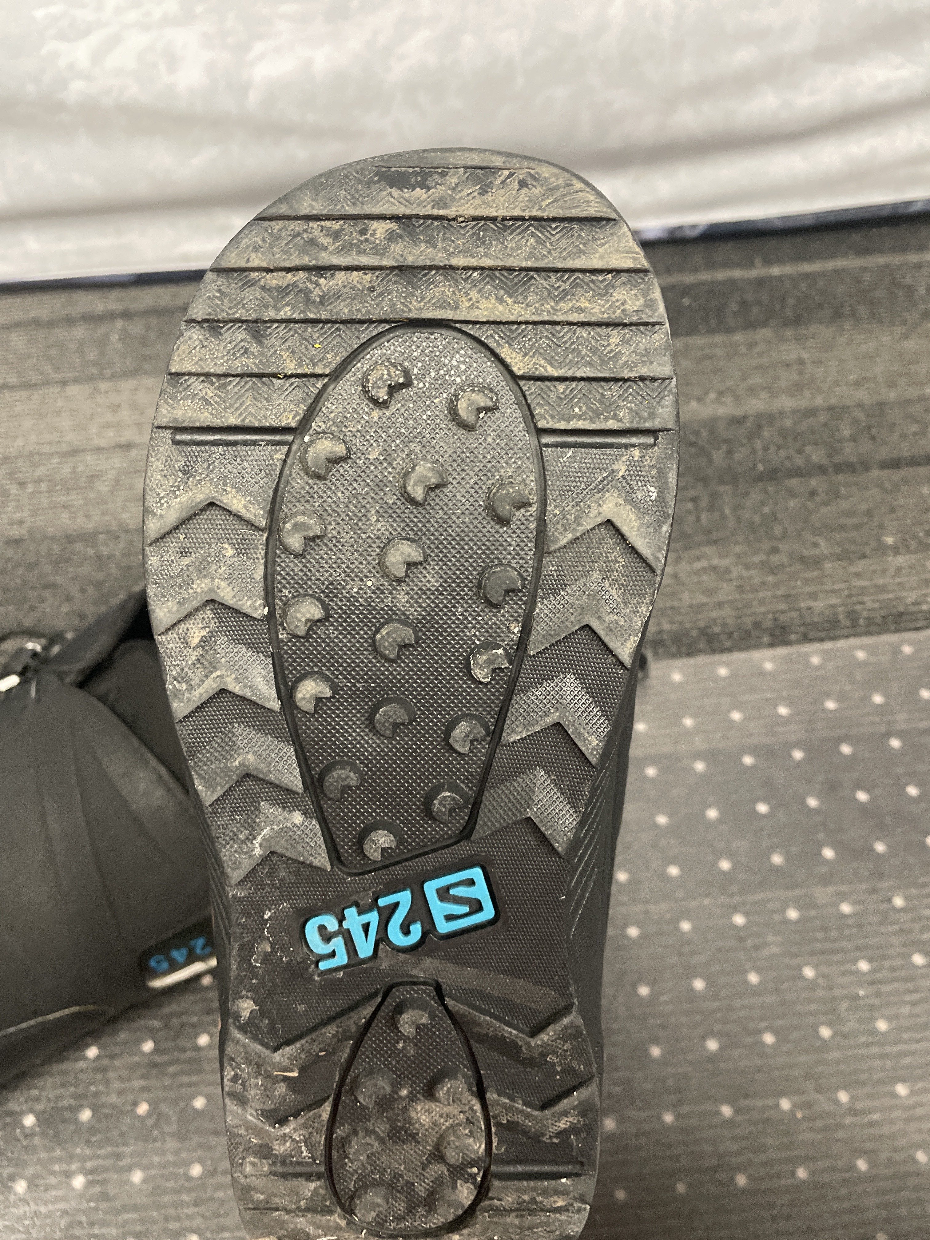 Used Salomon Faction BOA RTL Snowboard Boot 24.5MP