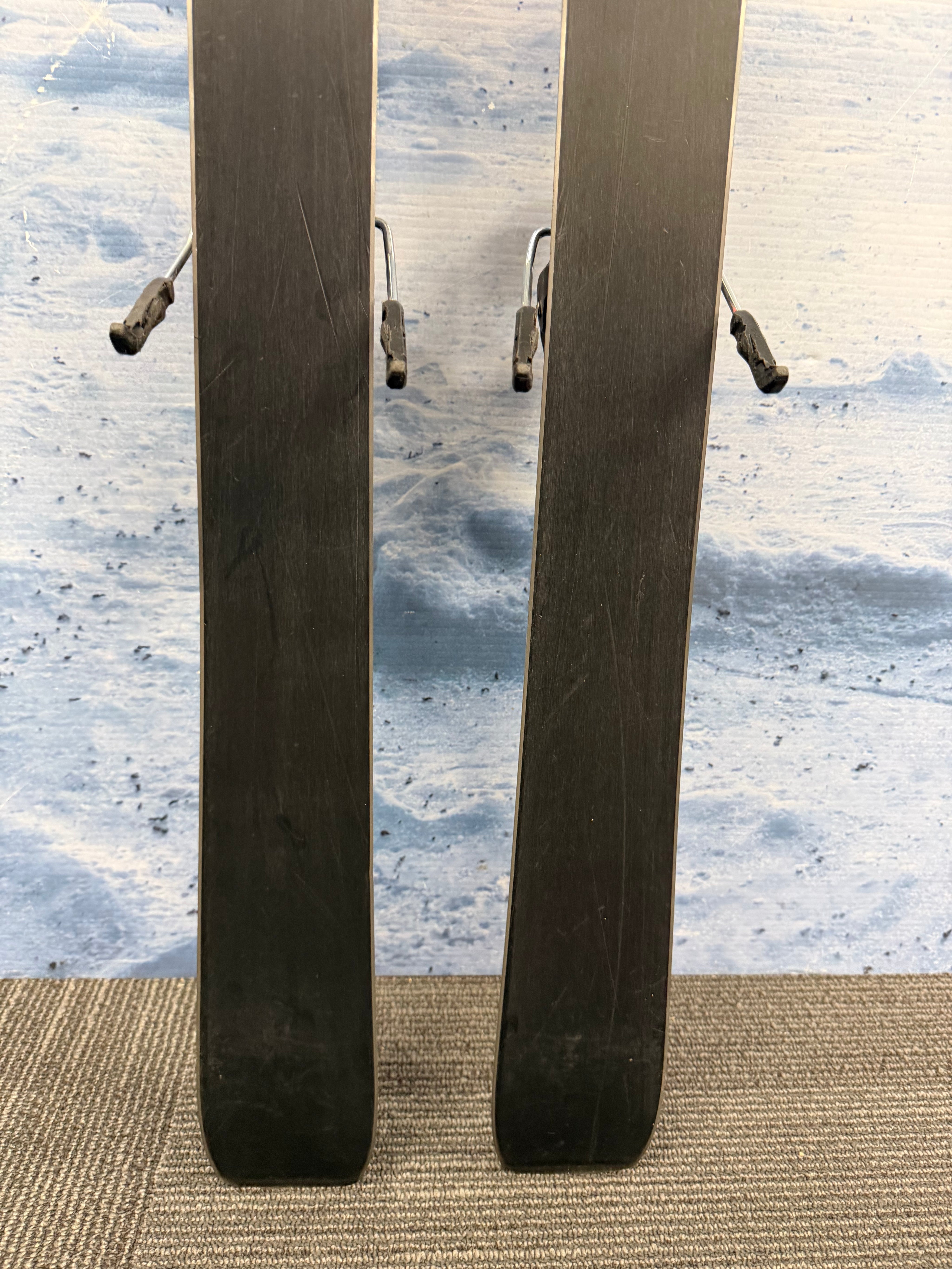 Used Salomon Distance 76 160cm Skis w/ Salomon M10 Bindings