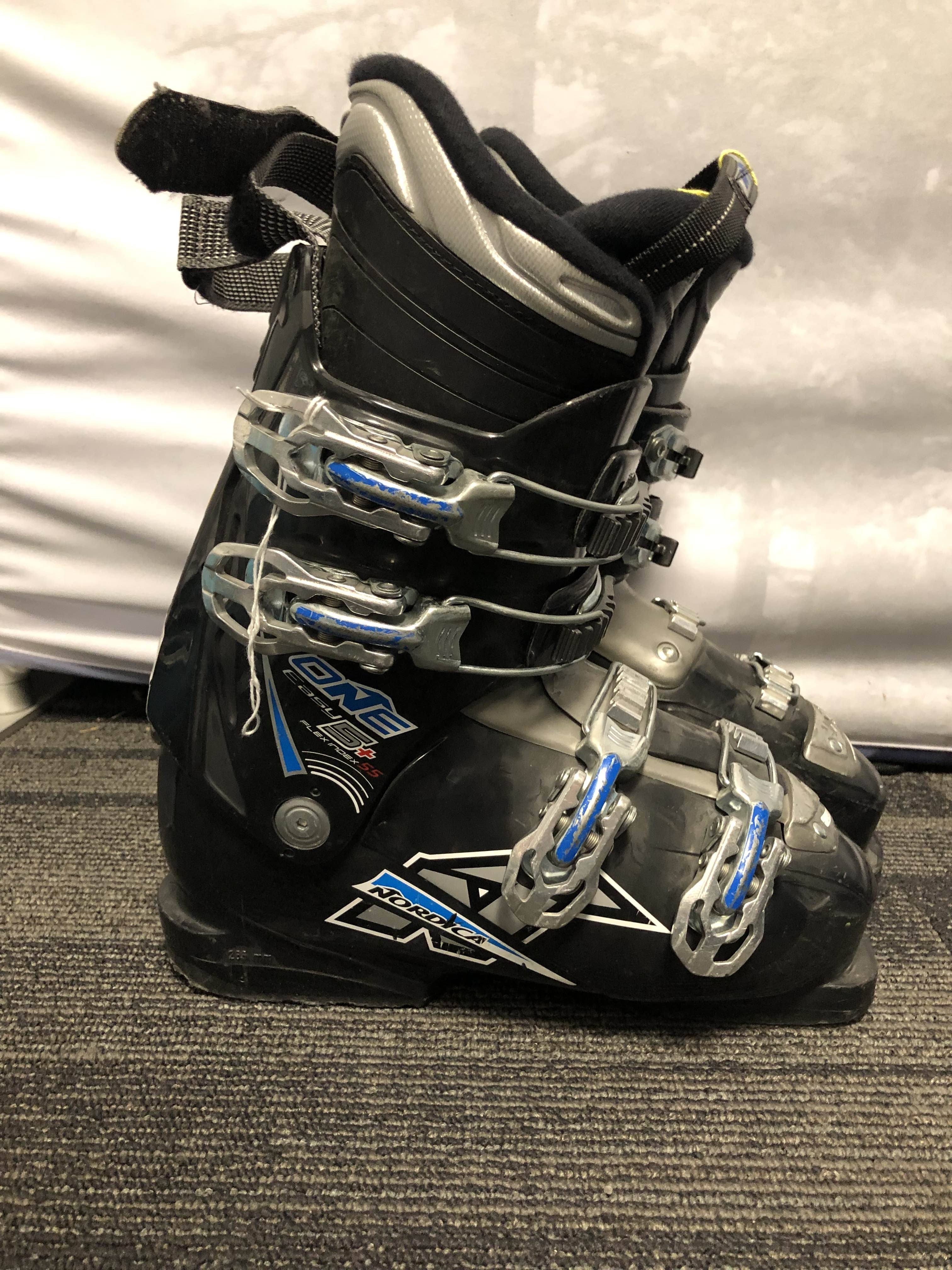 Used Nordica One Easy Ski Boot - 24.5MP