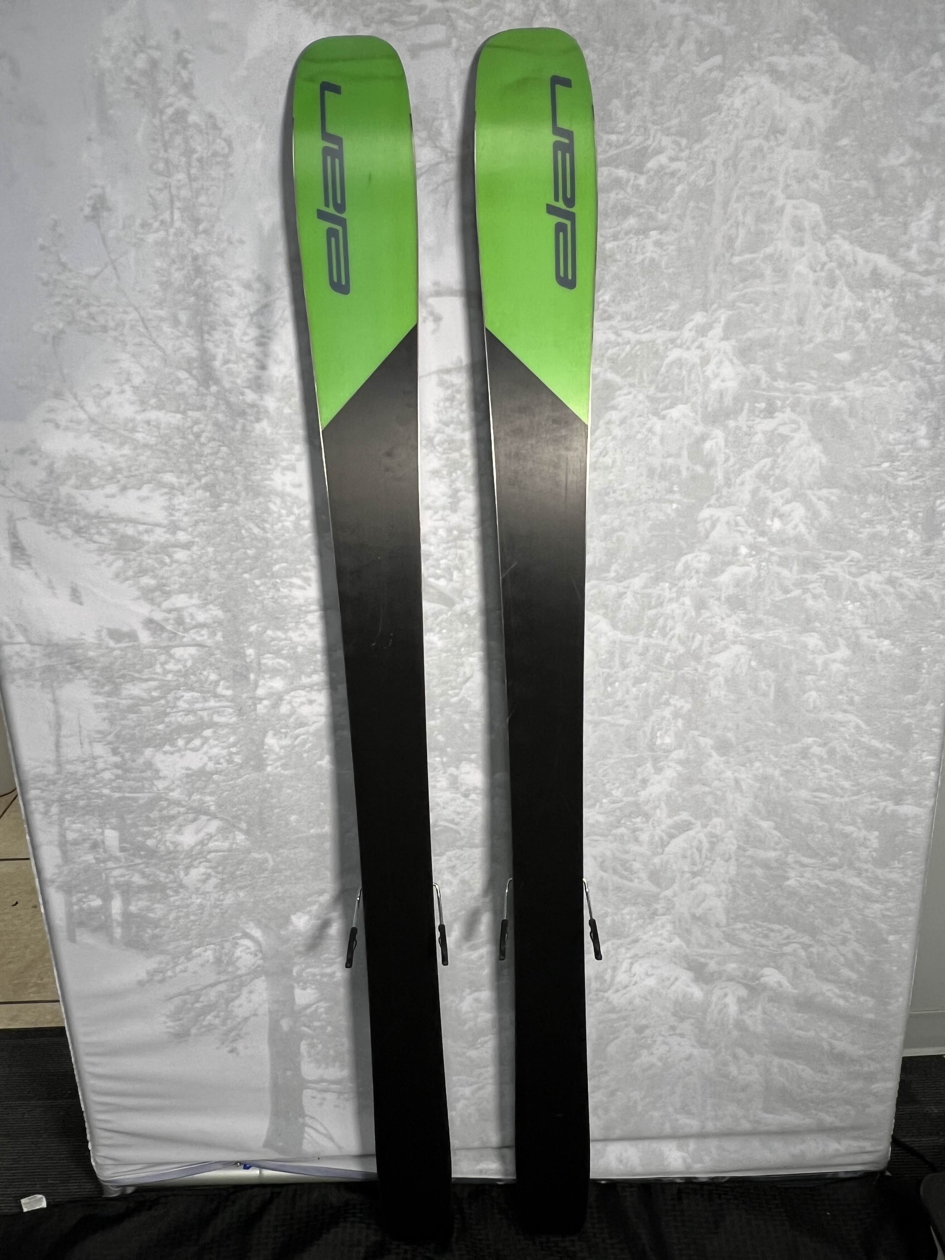 Lightly Used 2024 Elan Ripstick 96 164 cm w/ Atomic Strive Eleven Bindings