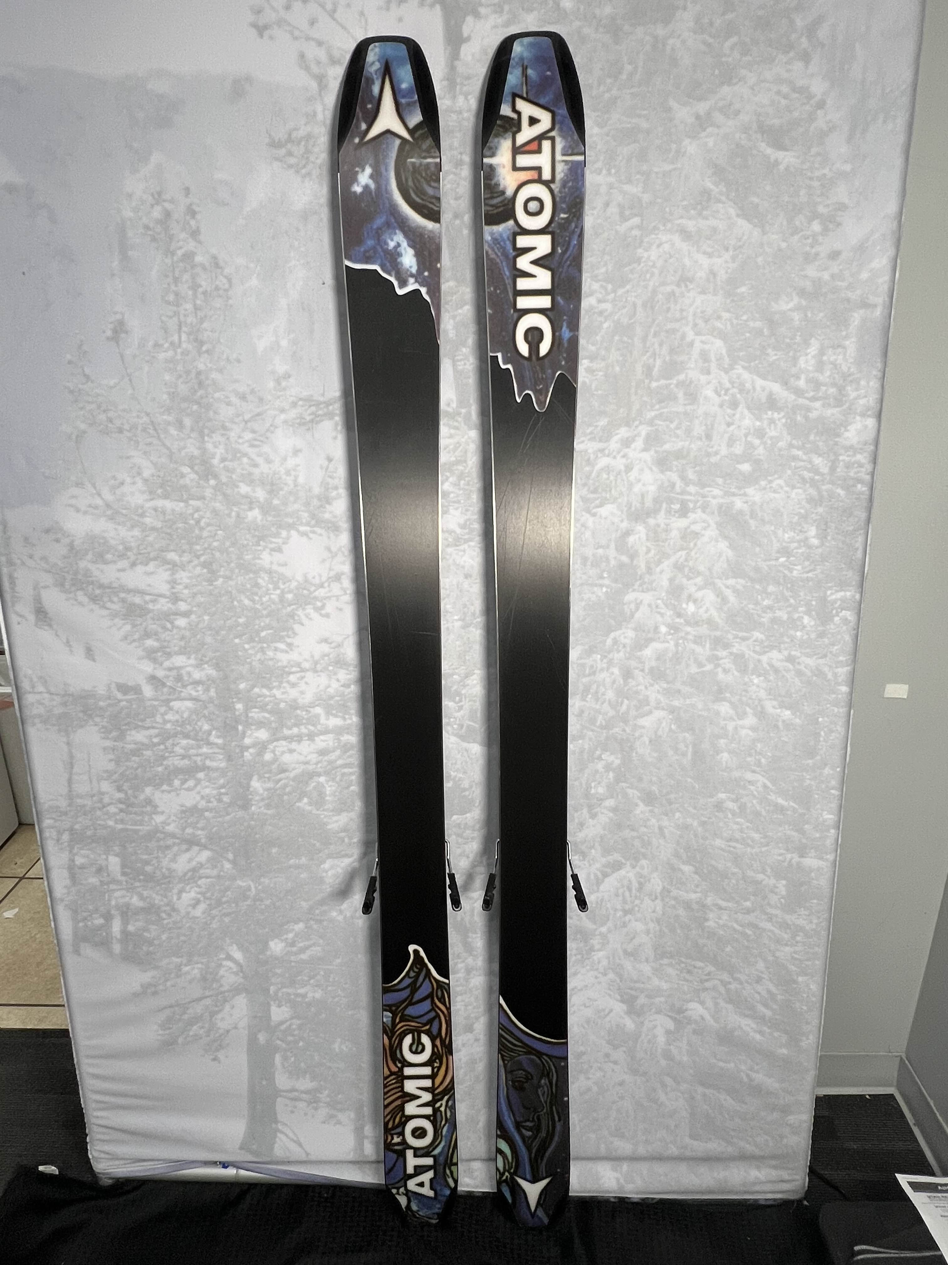 New 2024 Atomic Bent Chetler 100 180cm  Skis - 180cm w/ Atomic Strive 13 GW binding