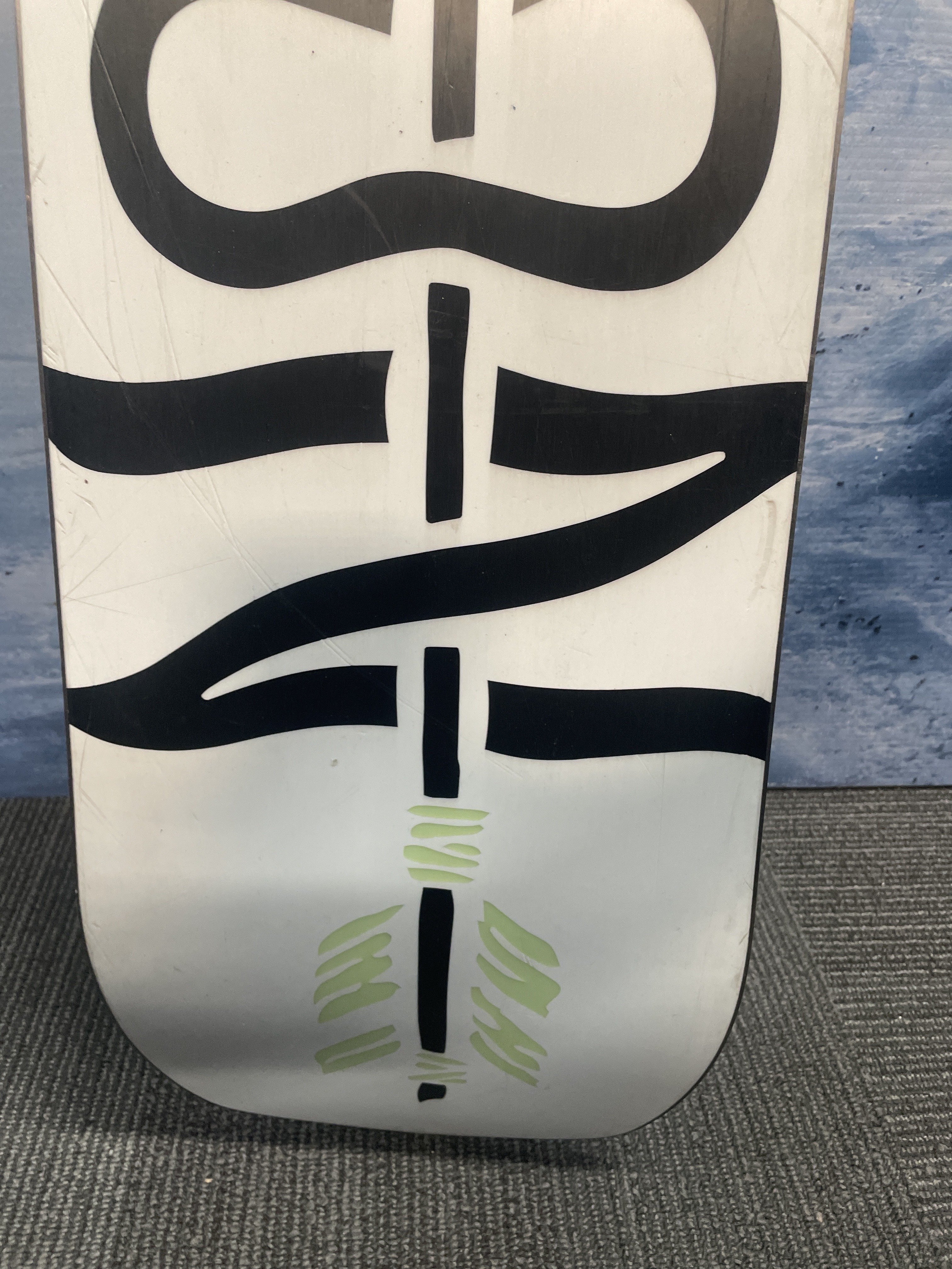 Used 2020 Salomon Assassin Snowboard-153
