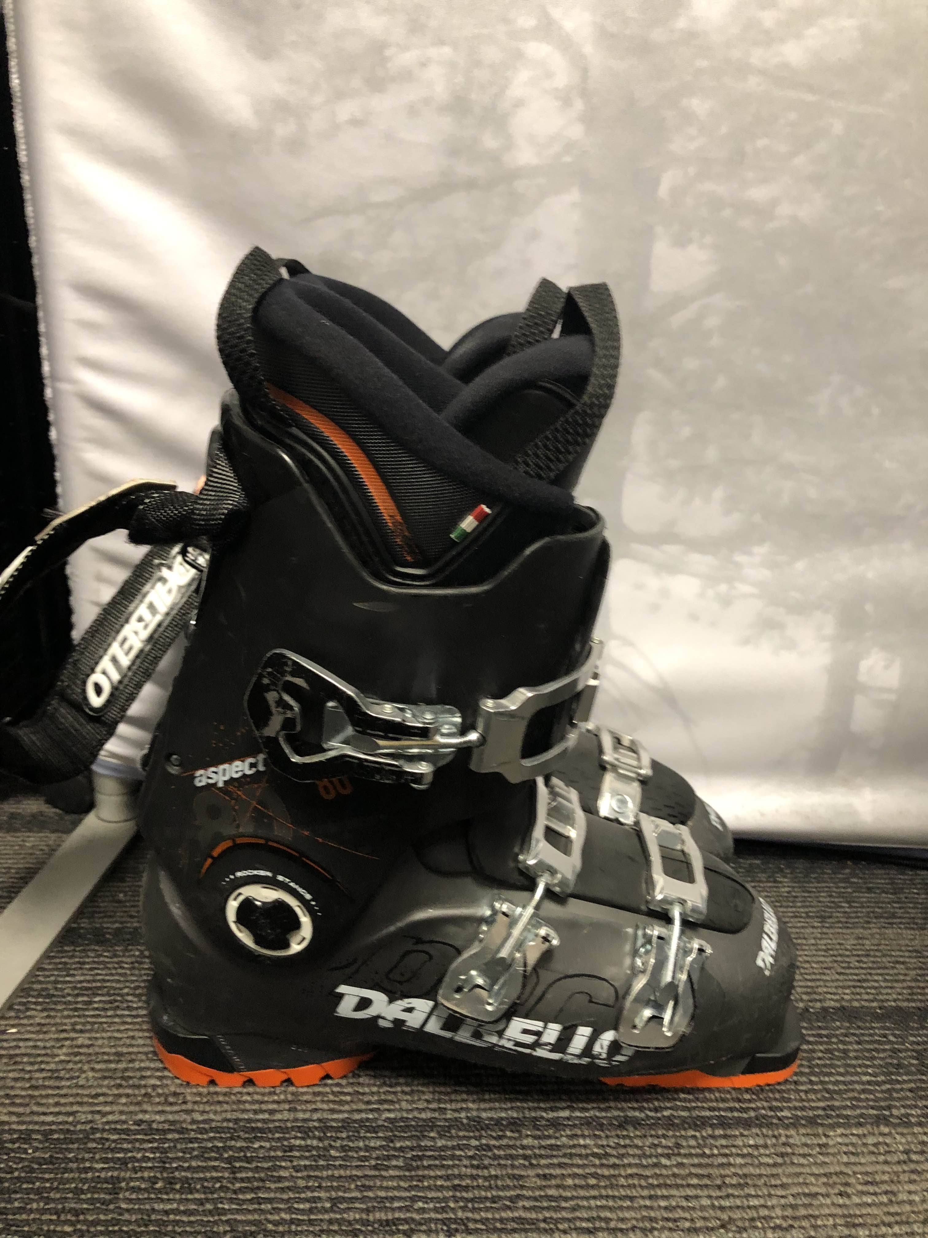 USED Dalbello Aspect 80 26.5 Ski Boot