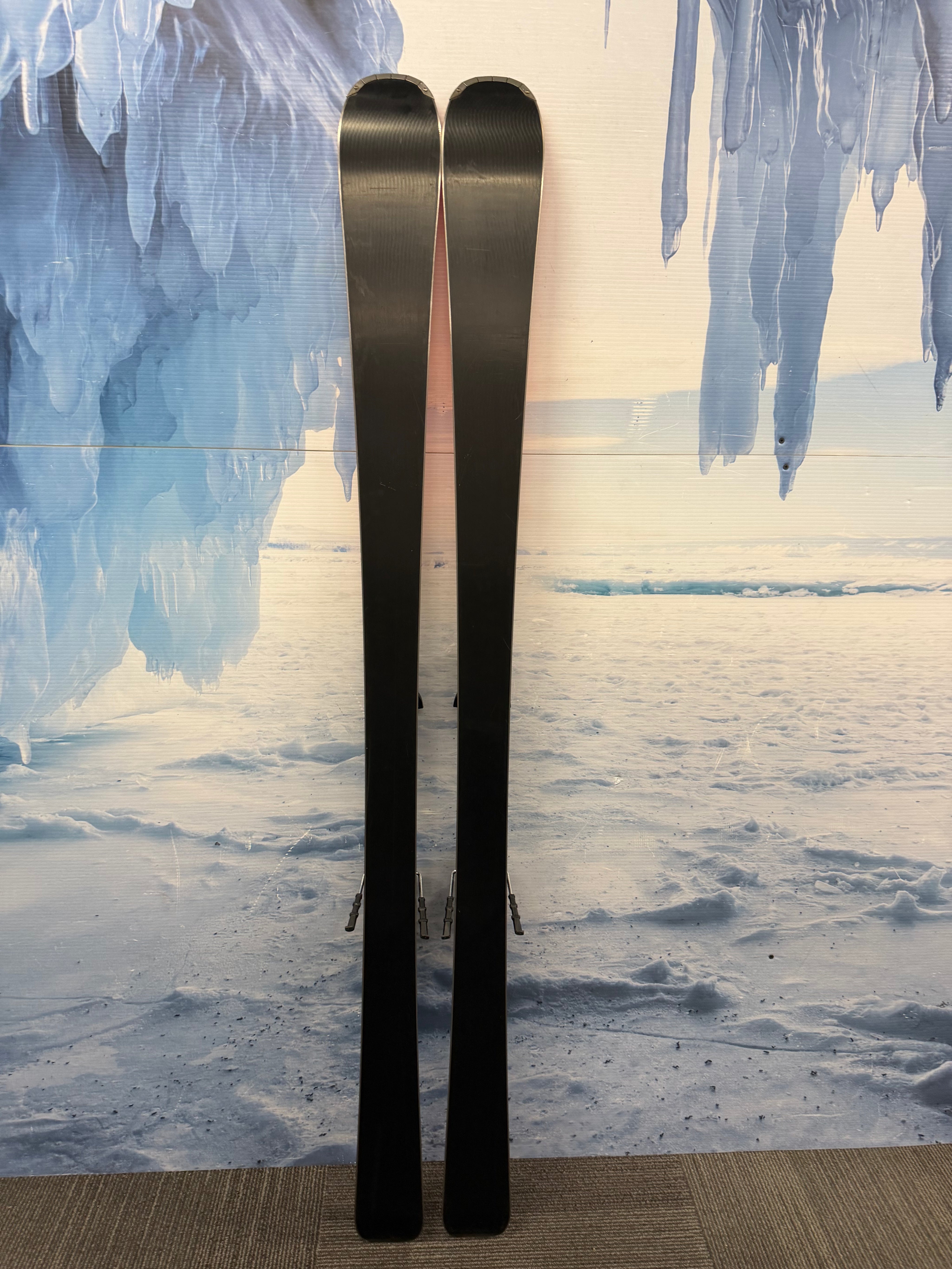 Used Head Shape VX 170cm Skis w/ Tyrolia SP10 Bindings